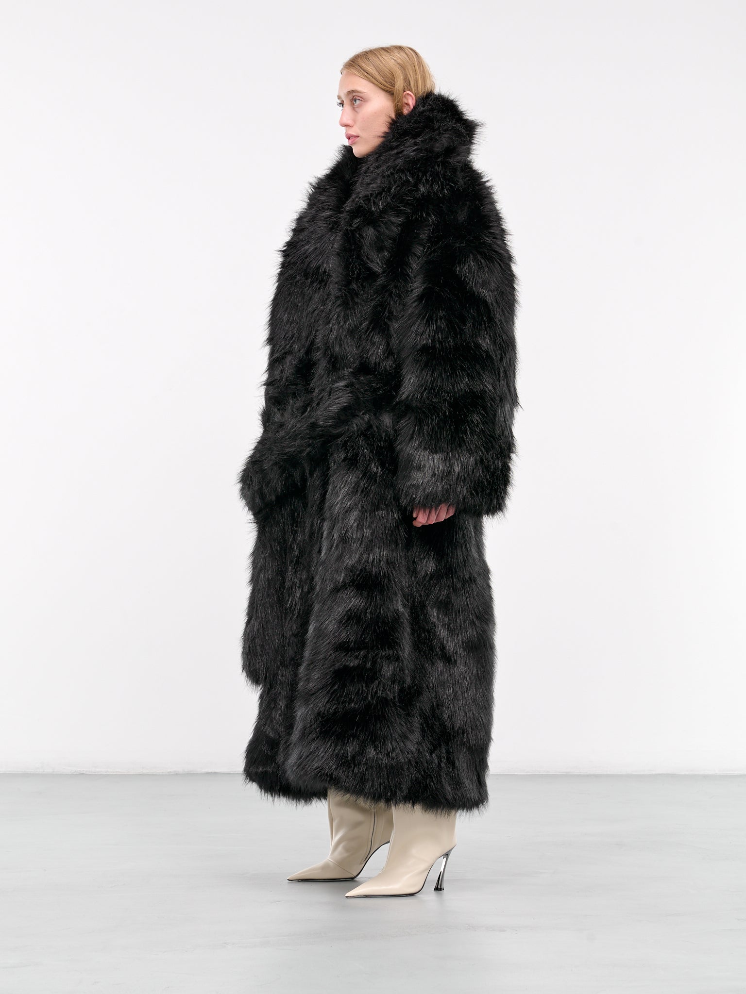 Vast Fur Coat (ES2225BL-BLACK)