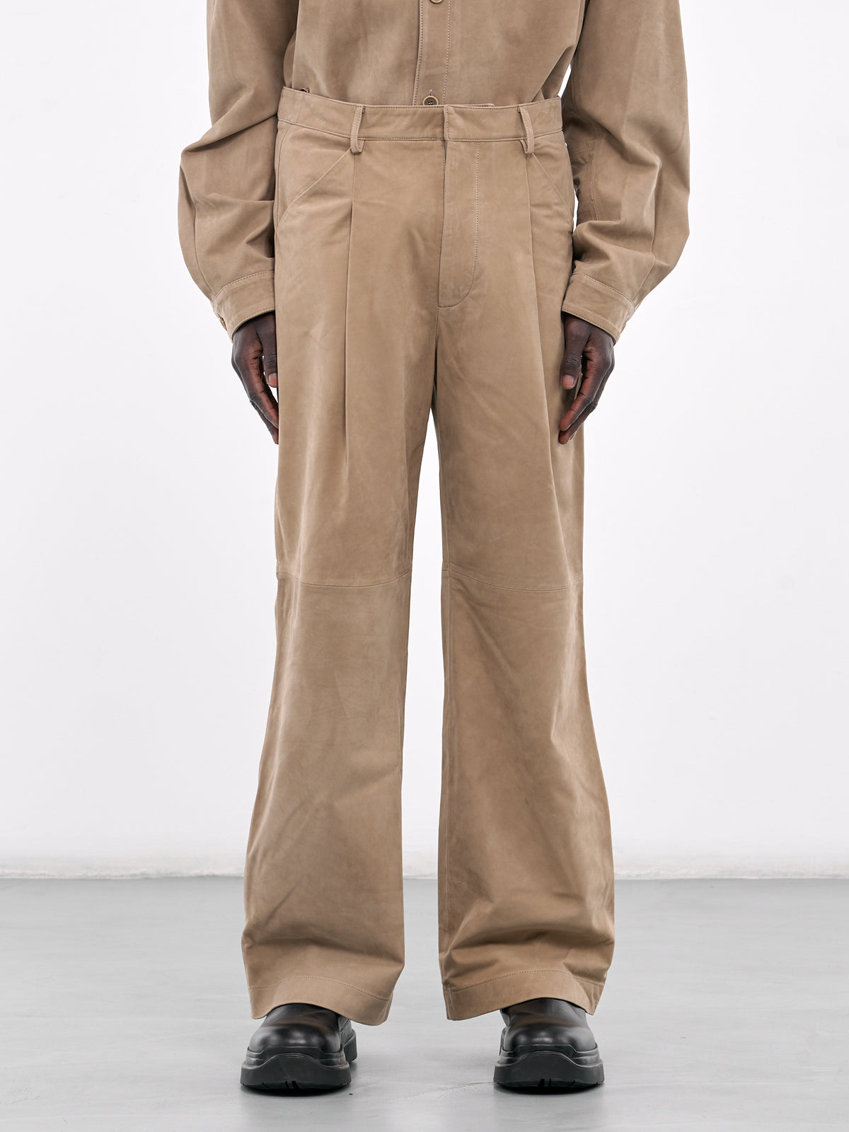 Suede Trousers (ES2668SS-STABLE-SUEDE)