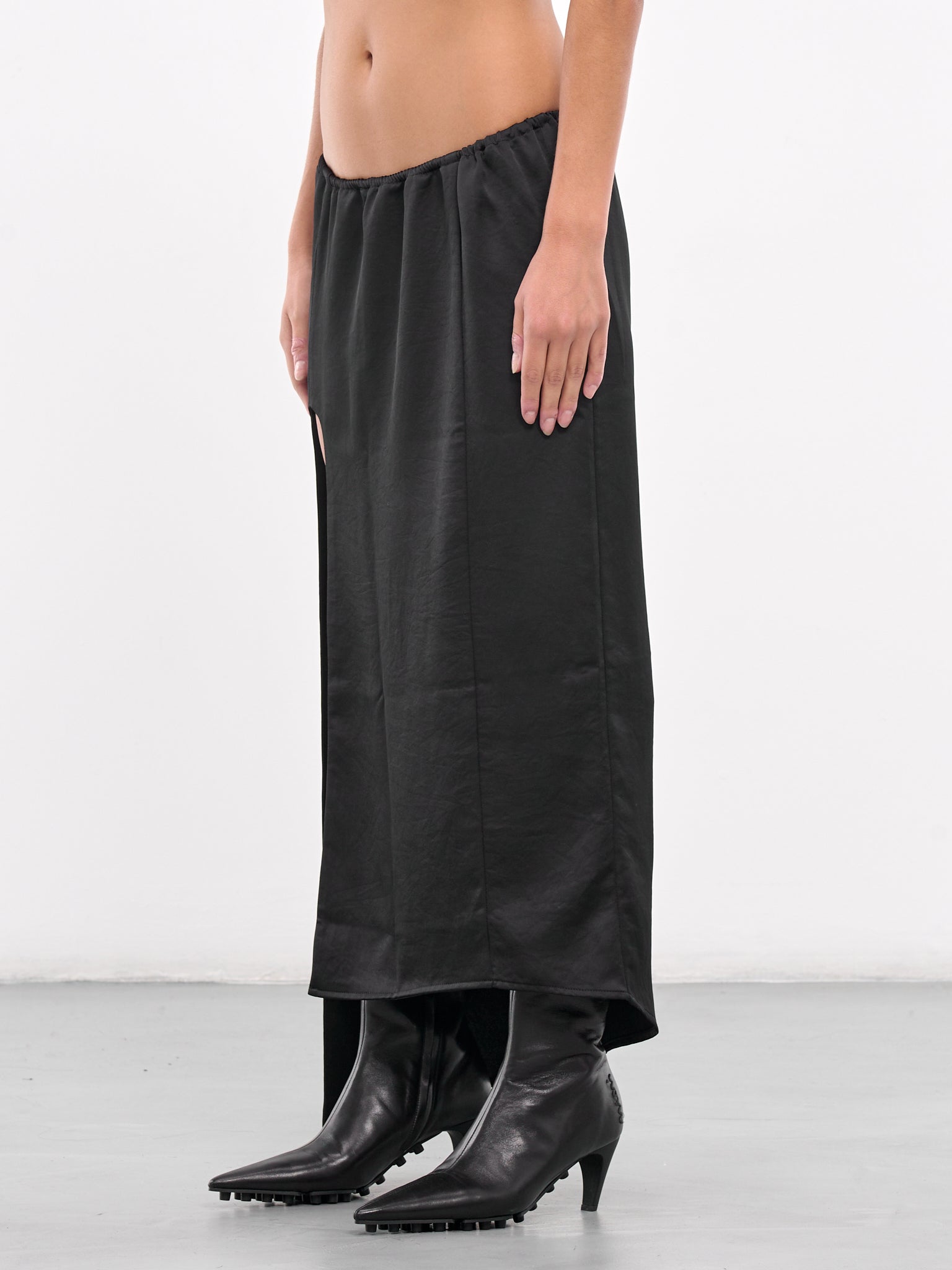 Oval Slit Skirt (EV026YR004-ONYX)