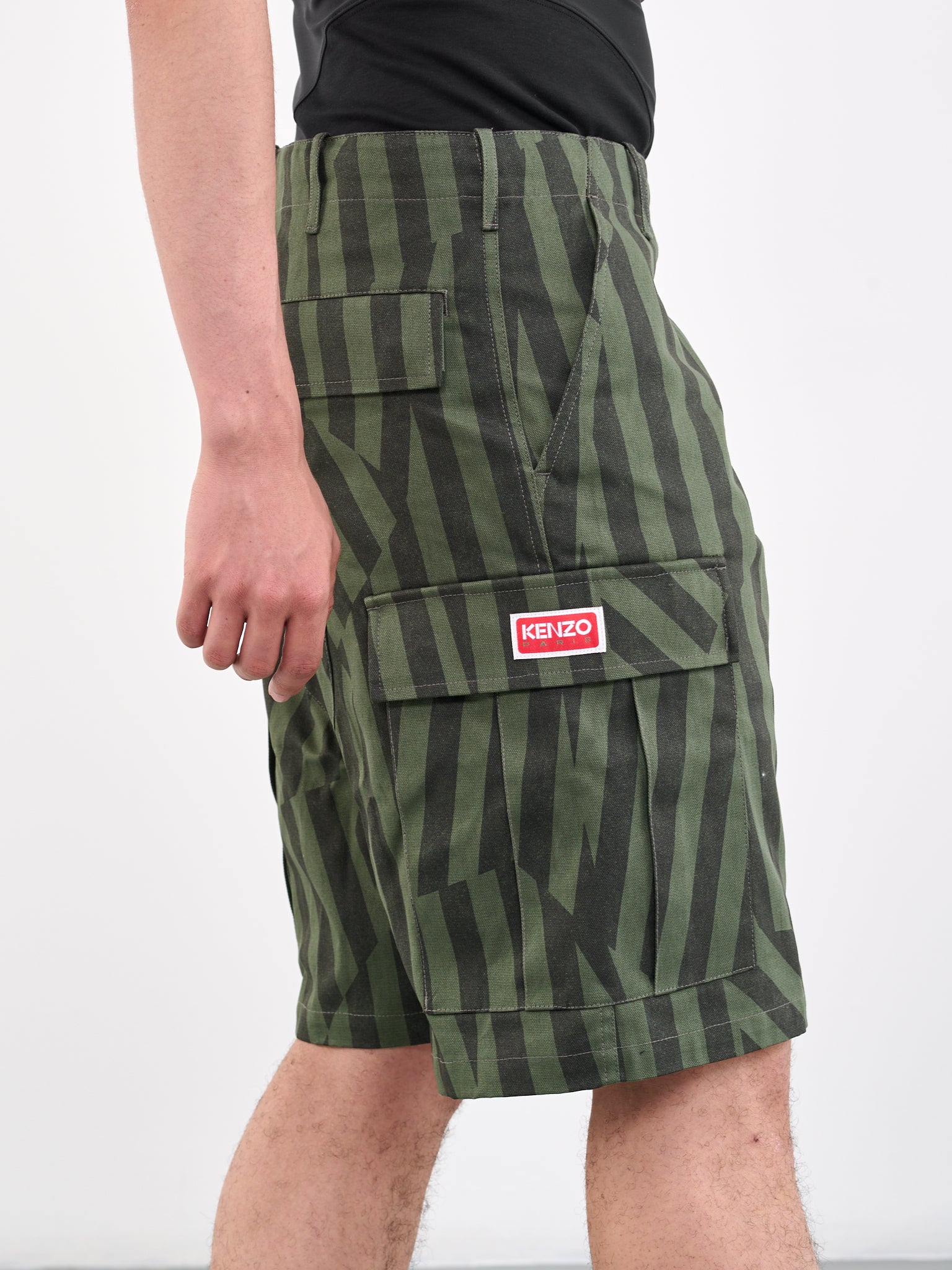 KENZO Dazzle Stripe Cargo Shorts | H.Lorenzo