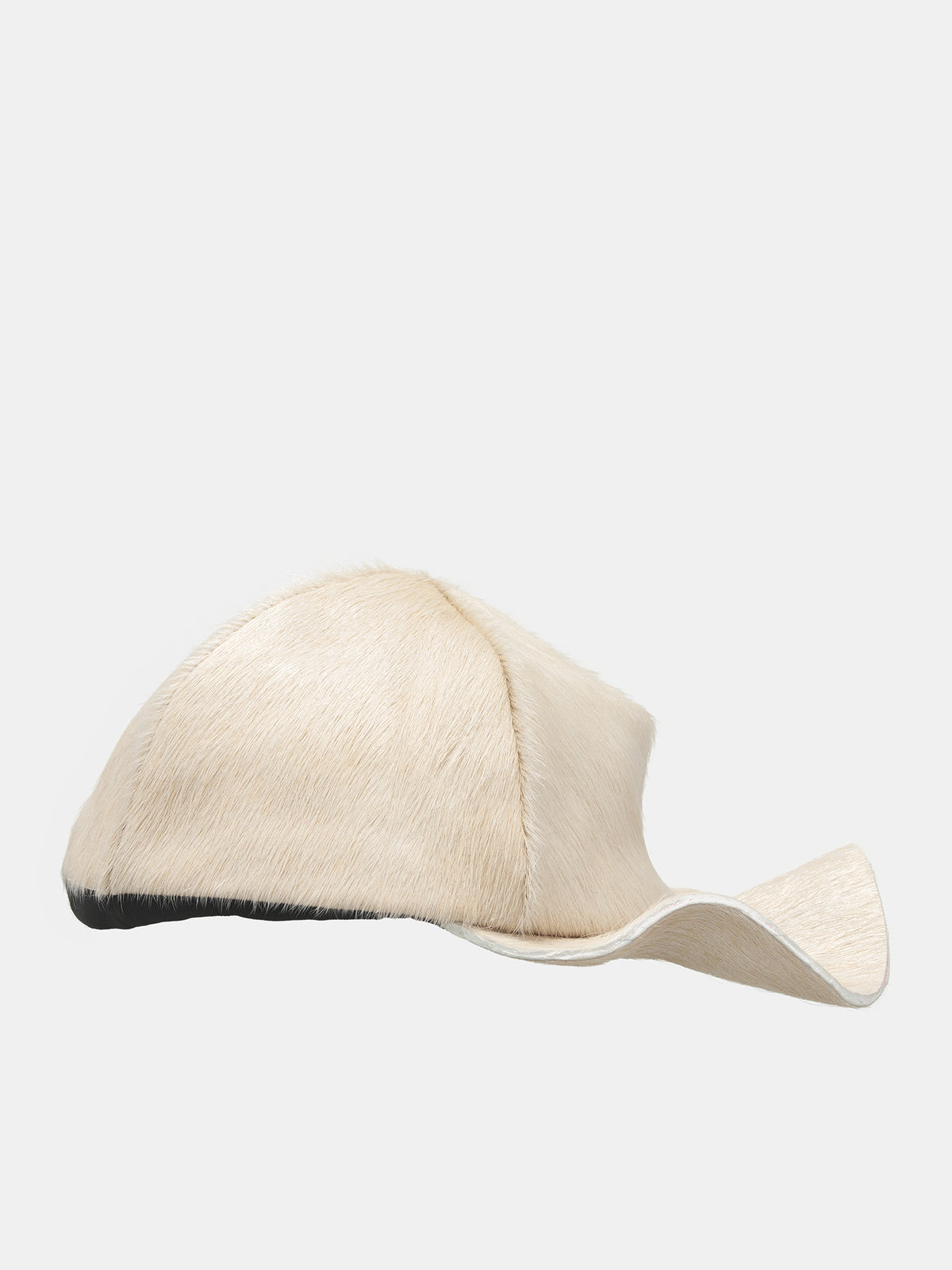 Gaynde Curved Hat (GAYNDE-WHITE)