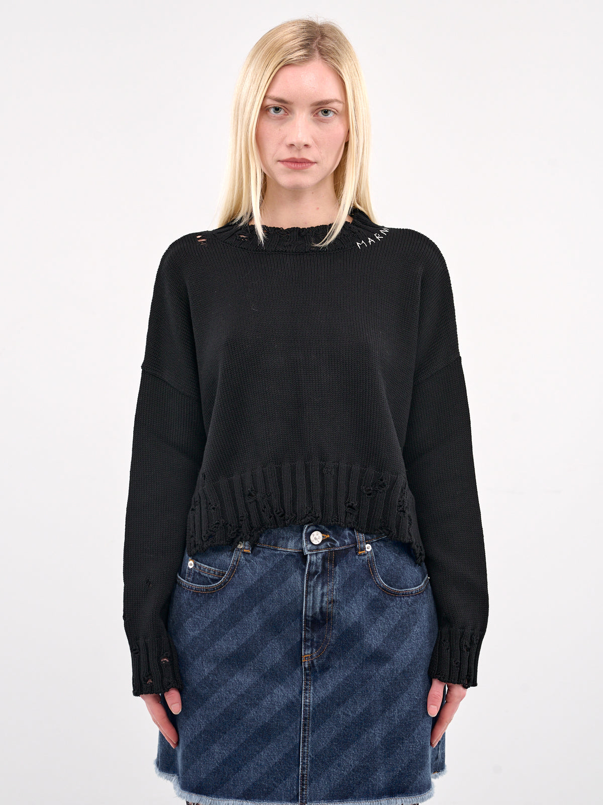 Distressed Sweater (GCMD0579A0-UFC652-BLACK)