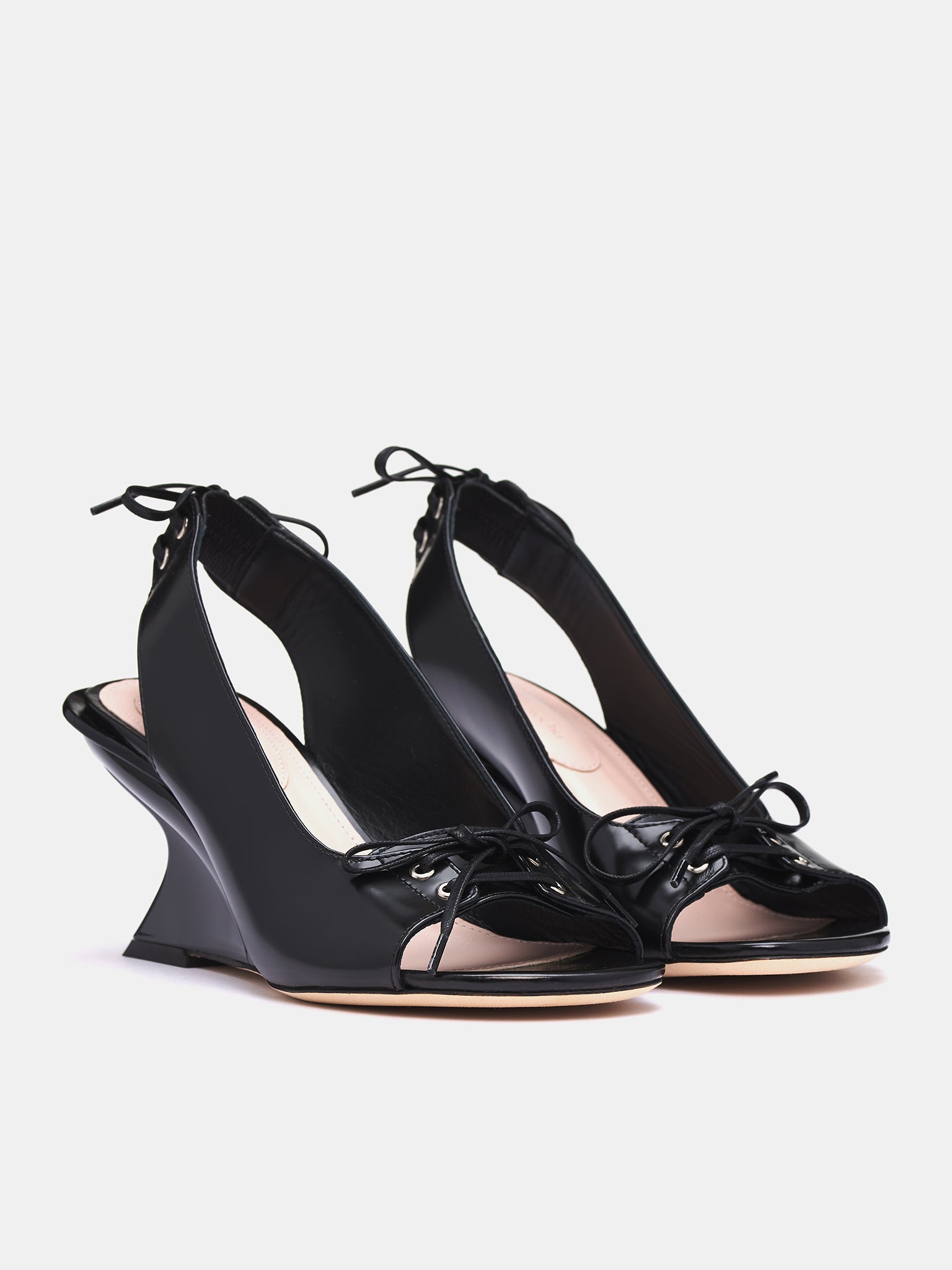 Curve Wedge Sandal (HH6-0740-BLACK)