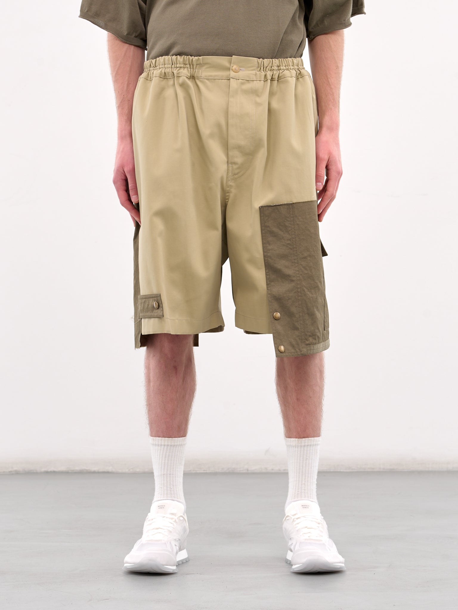 Mixed-Material Cargo Shorts (HMMA30030C-MEDIUM-GREEN)