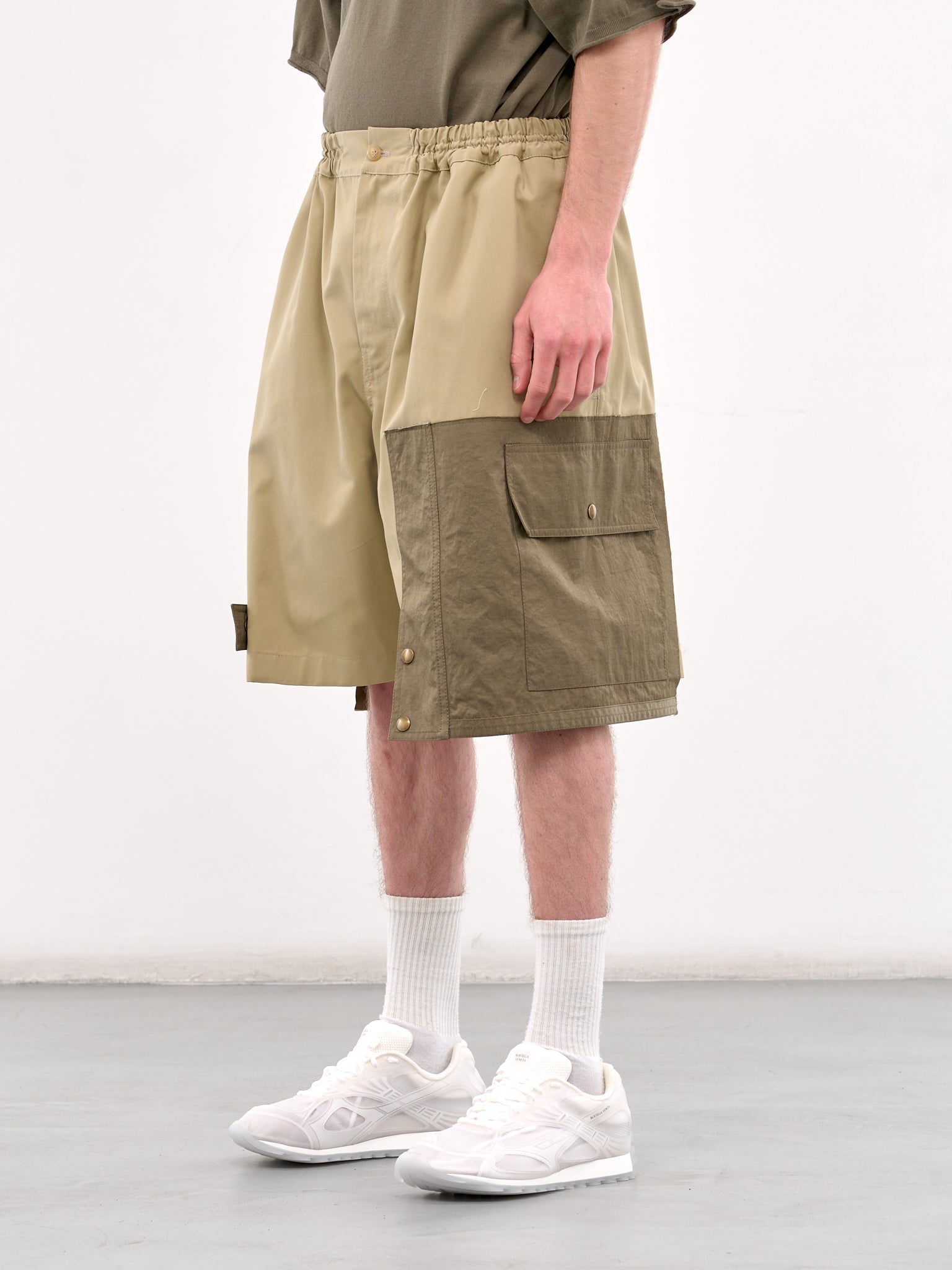 Mixed-Material Cargo Shorts (HMMA30030C-MEDIUM-GREEN)