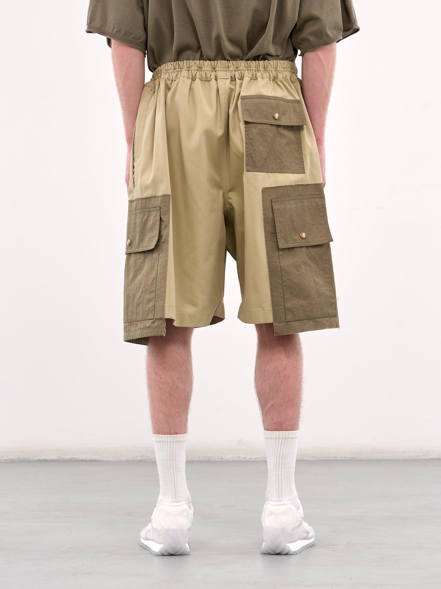 Mixed-Material Cargo Shorts (HMMA30030C-MEDIUM-GREEN)