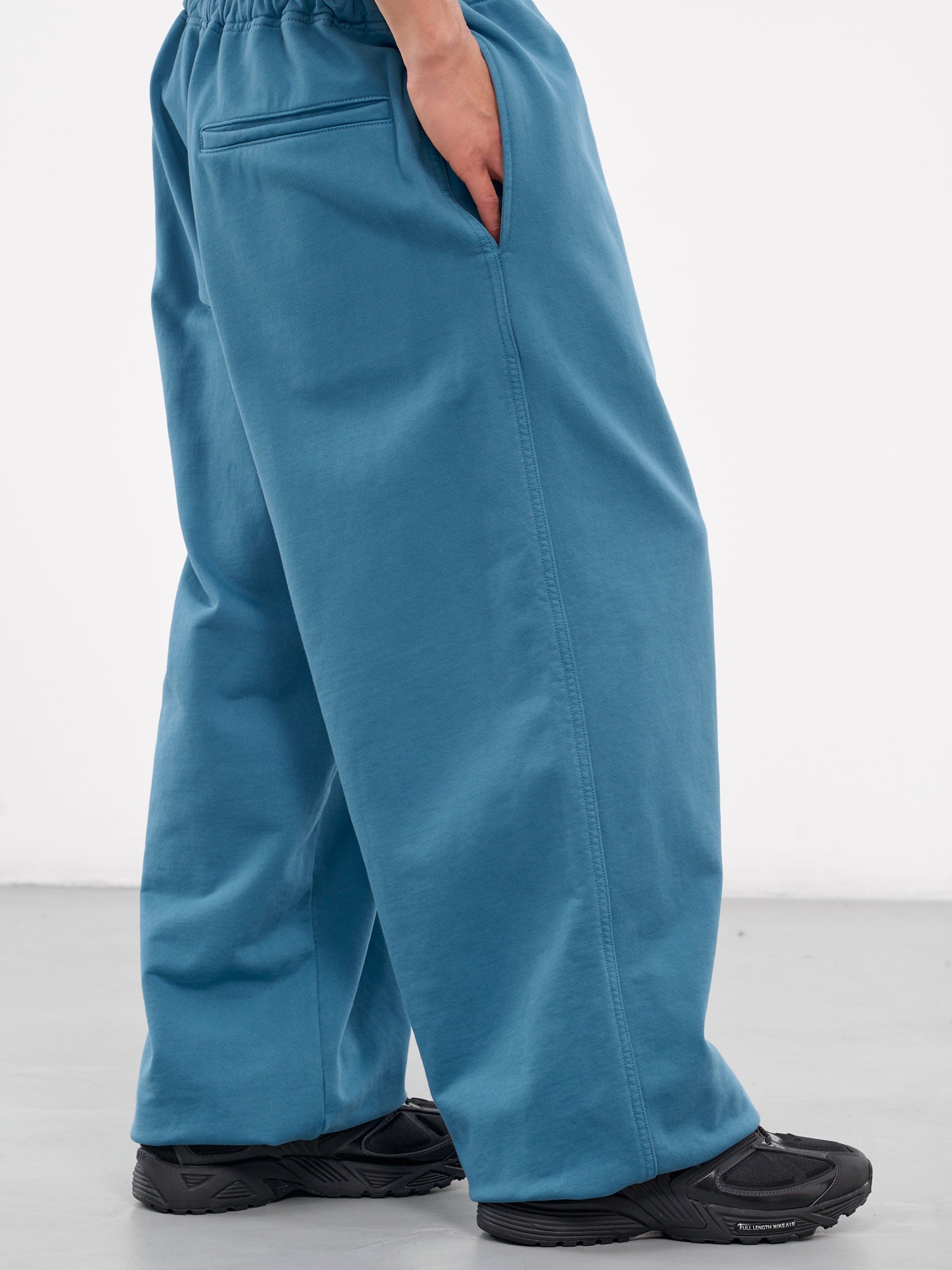 Wide Leg Sweatpants (HMMZ72008T-HZ136A-LIGHT-BLUE)