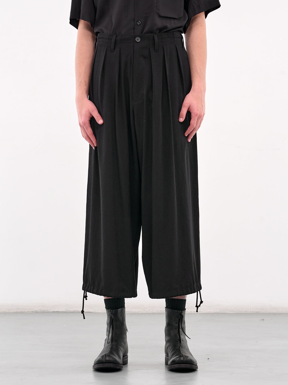 Cropped Balloon Trousers (HP-P15-500-1-BLACK)