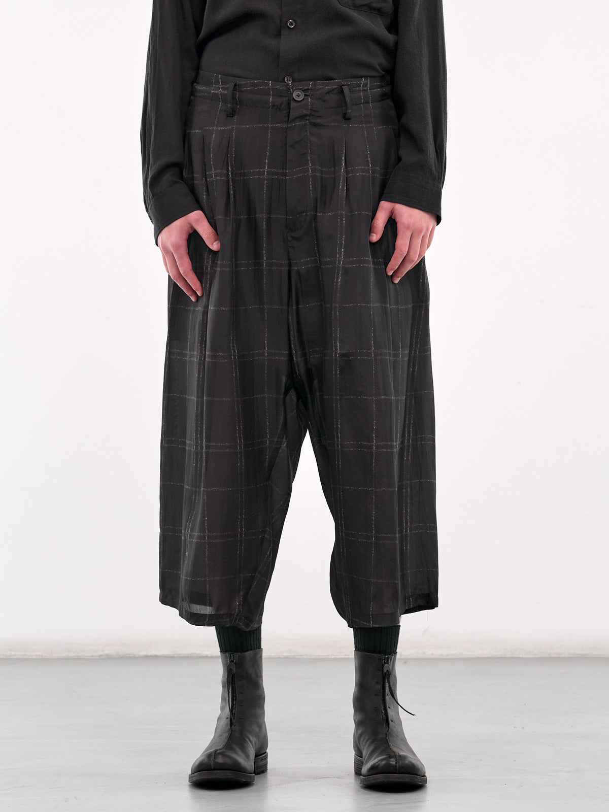 Asymmetric Plaid Cropped Trousers (HP-P18-494-BLACK)