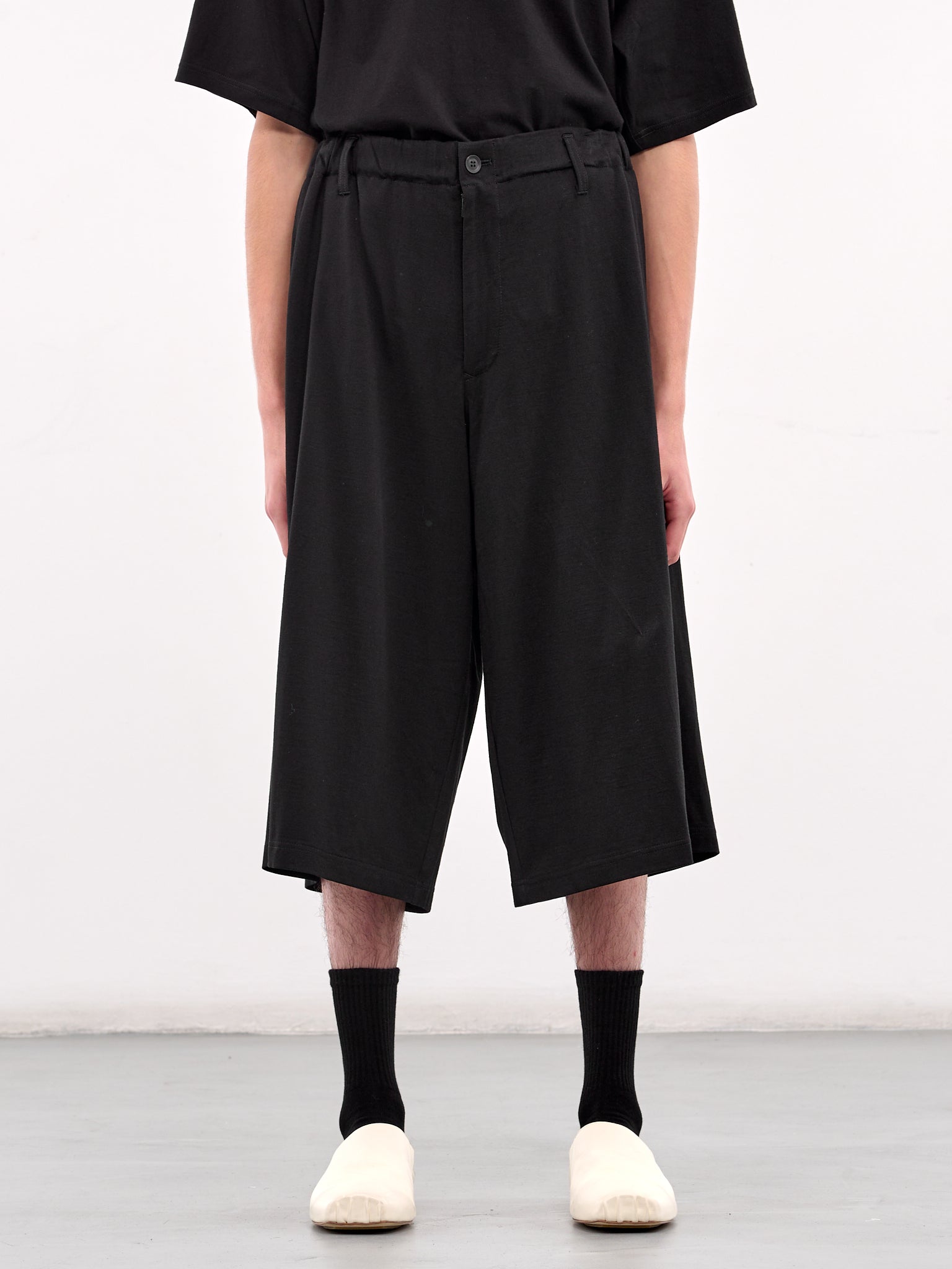 Drawstring Half Pants (HP-T17-370-1-BLACK)