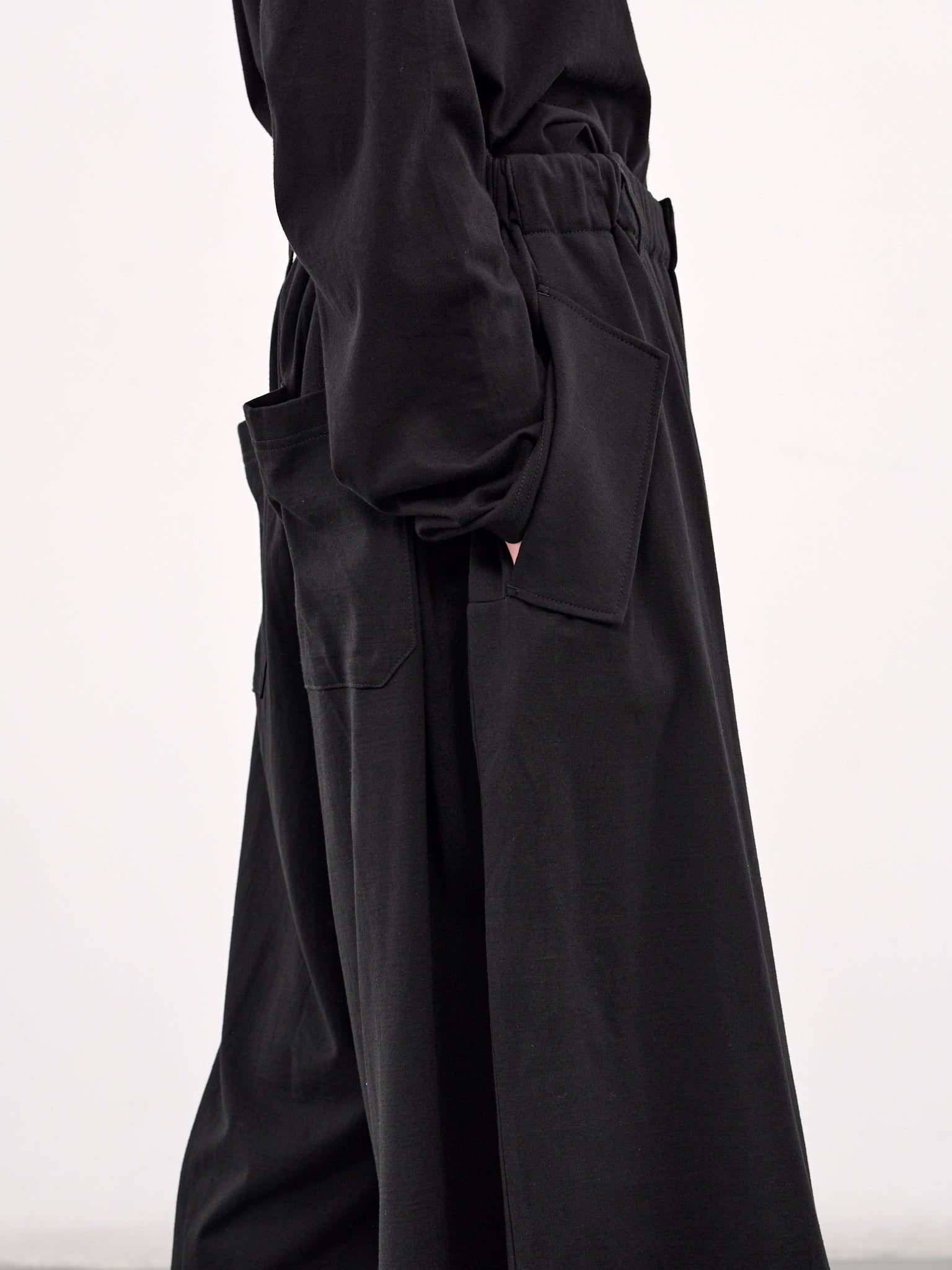 Drawstring Half Pants (HP-T18-370-1-BLACK)