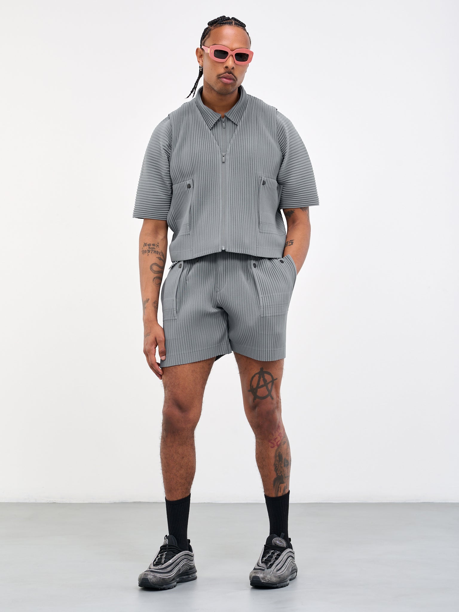 HOMME PLISSÉ ISSEY MIYAKE Flip Shorts | H. Lorenzo