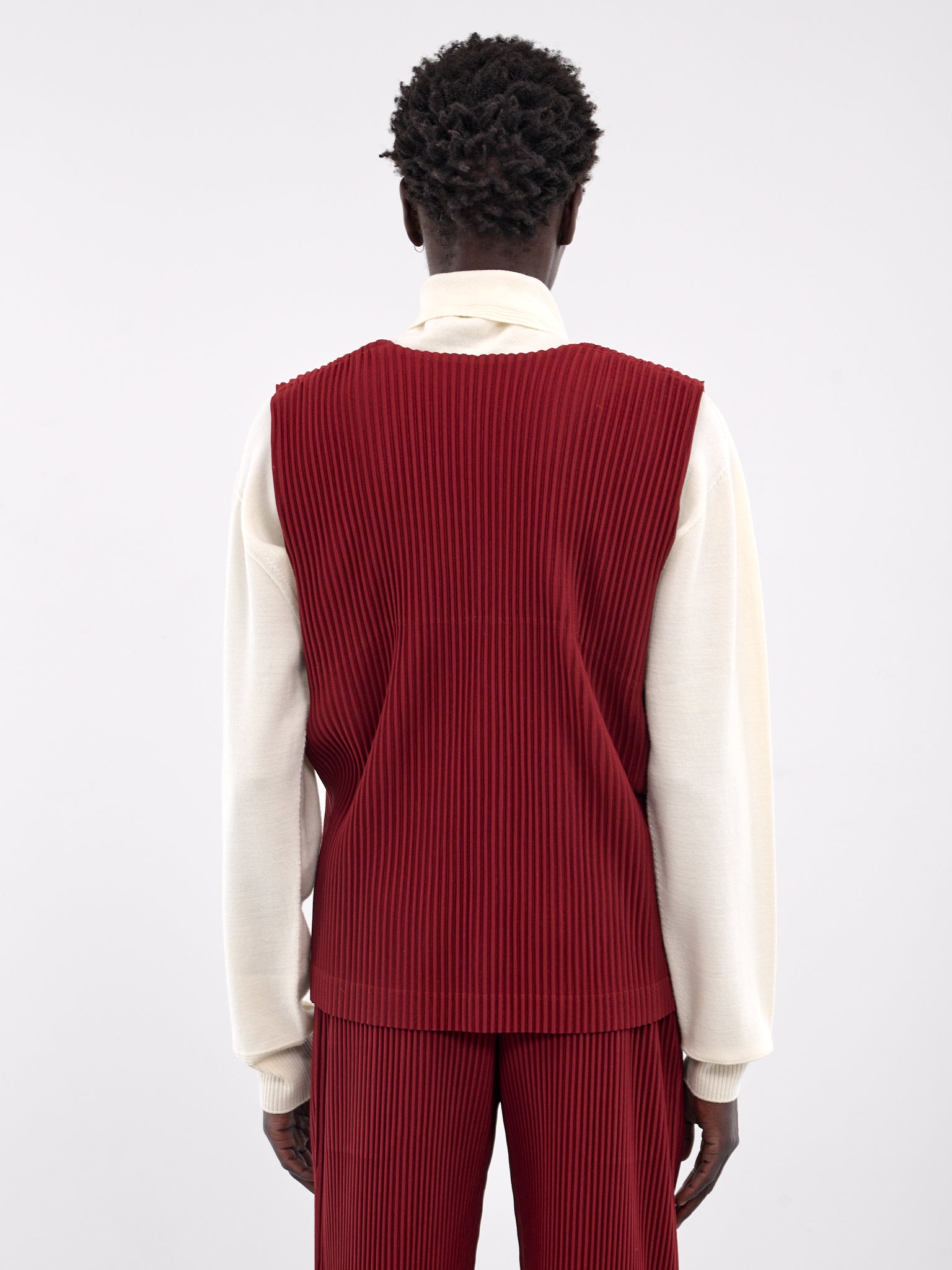 Tailored Pleats Vest (HP48JE156-25-CRIMSON-RED)