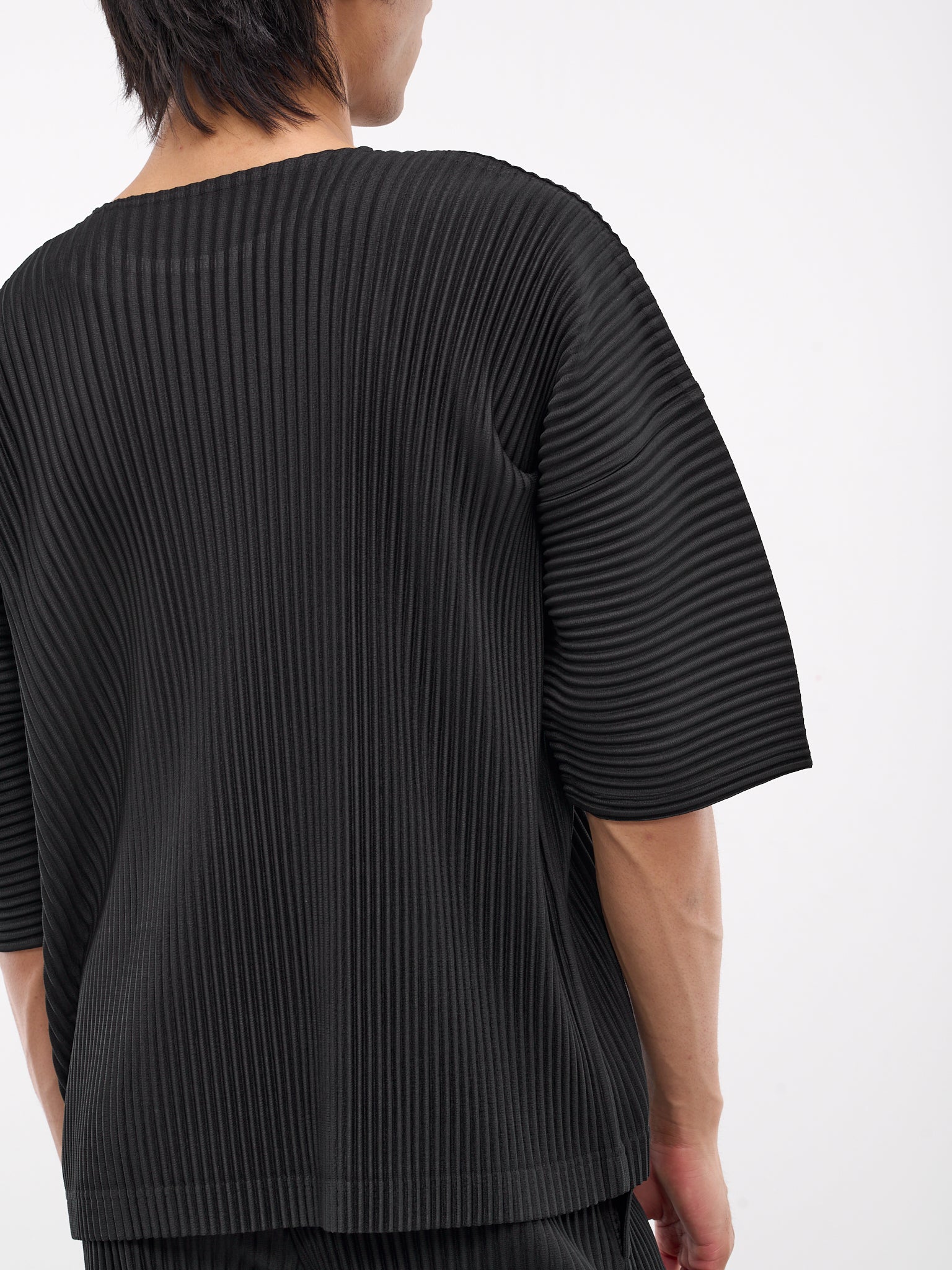 MC July Pleated Tee (HP48JK103-15-BLACK)