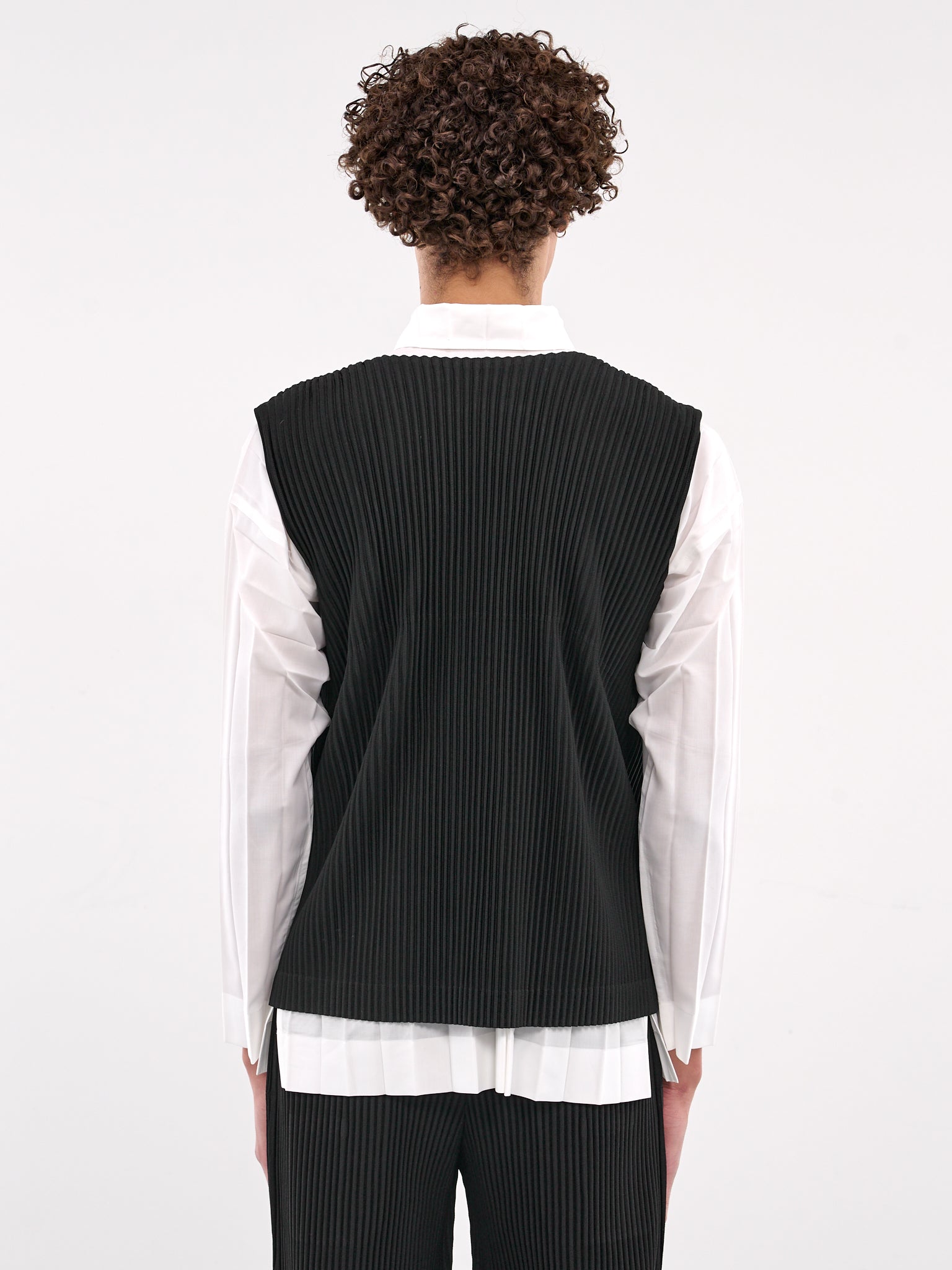 Pleated Vest (HP56JE511-15-BLACK)