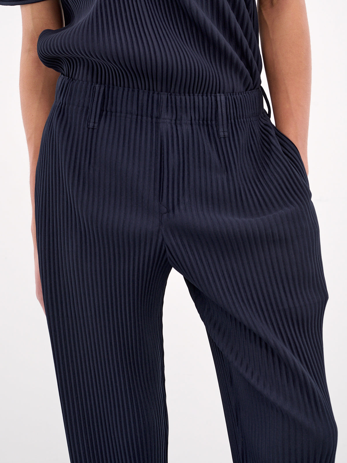 HOMME PLISSÉ ISSEY MIYAKE Basic Pleated Trousers | H. Lorenzo - detail 2