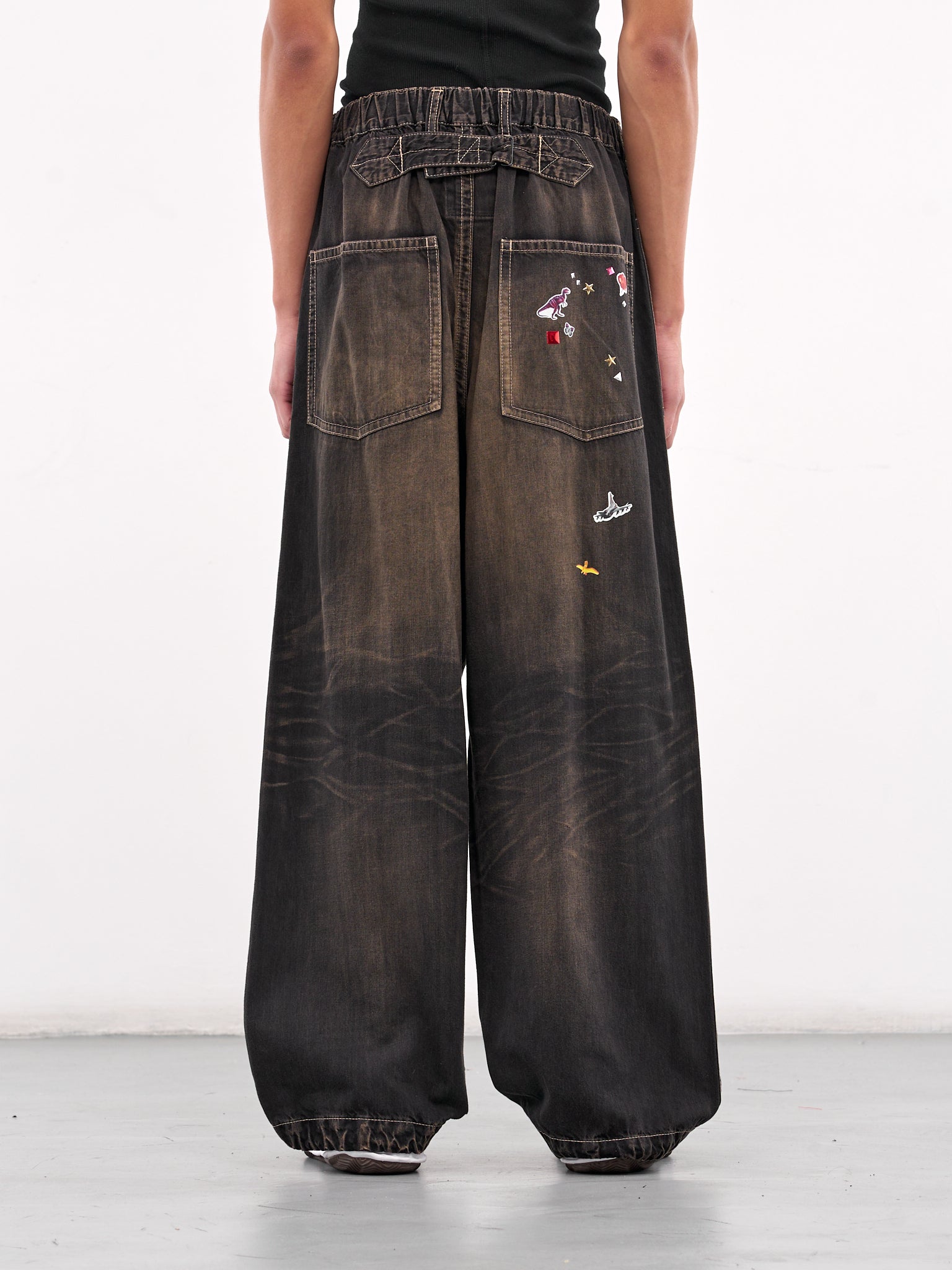 Baggy Graphic Jeans (J14PT124-BLACK)