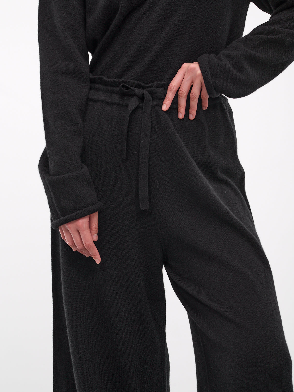 Drawstring Sweatpants (J40KA0017-J13204-BLACK)