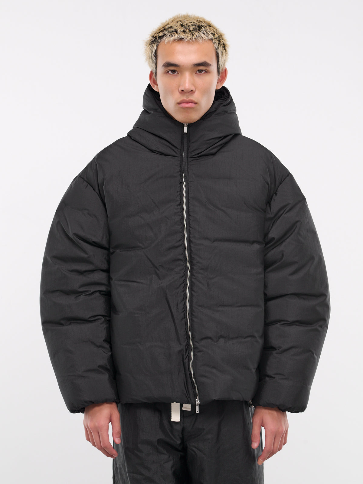 Down Jacket (J47AF0132-J70003-BLACK)