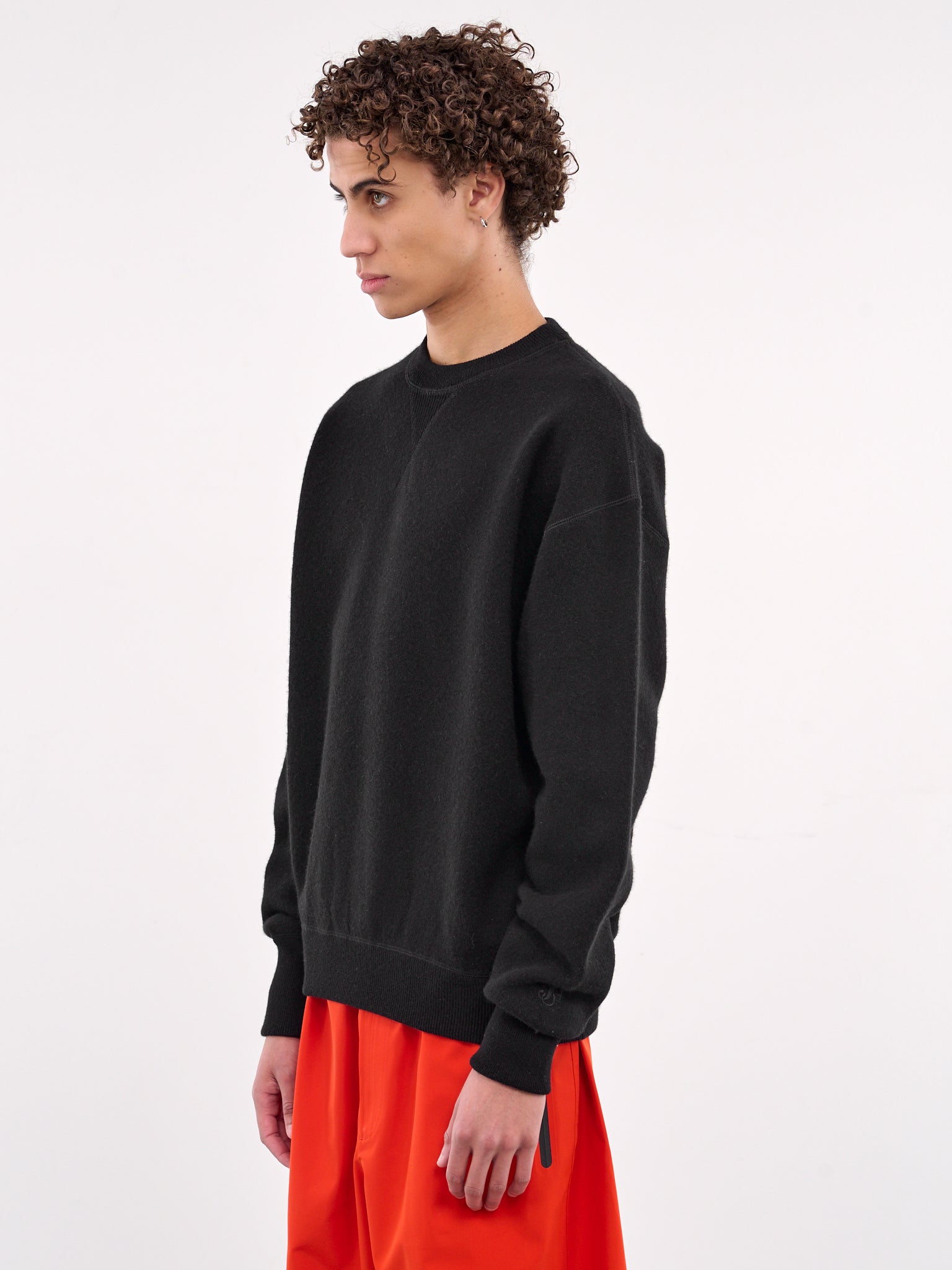 Crewneck Sweatshirt (J47GP0193-J13276-BLACK)