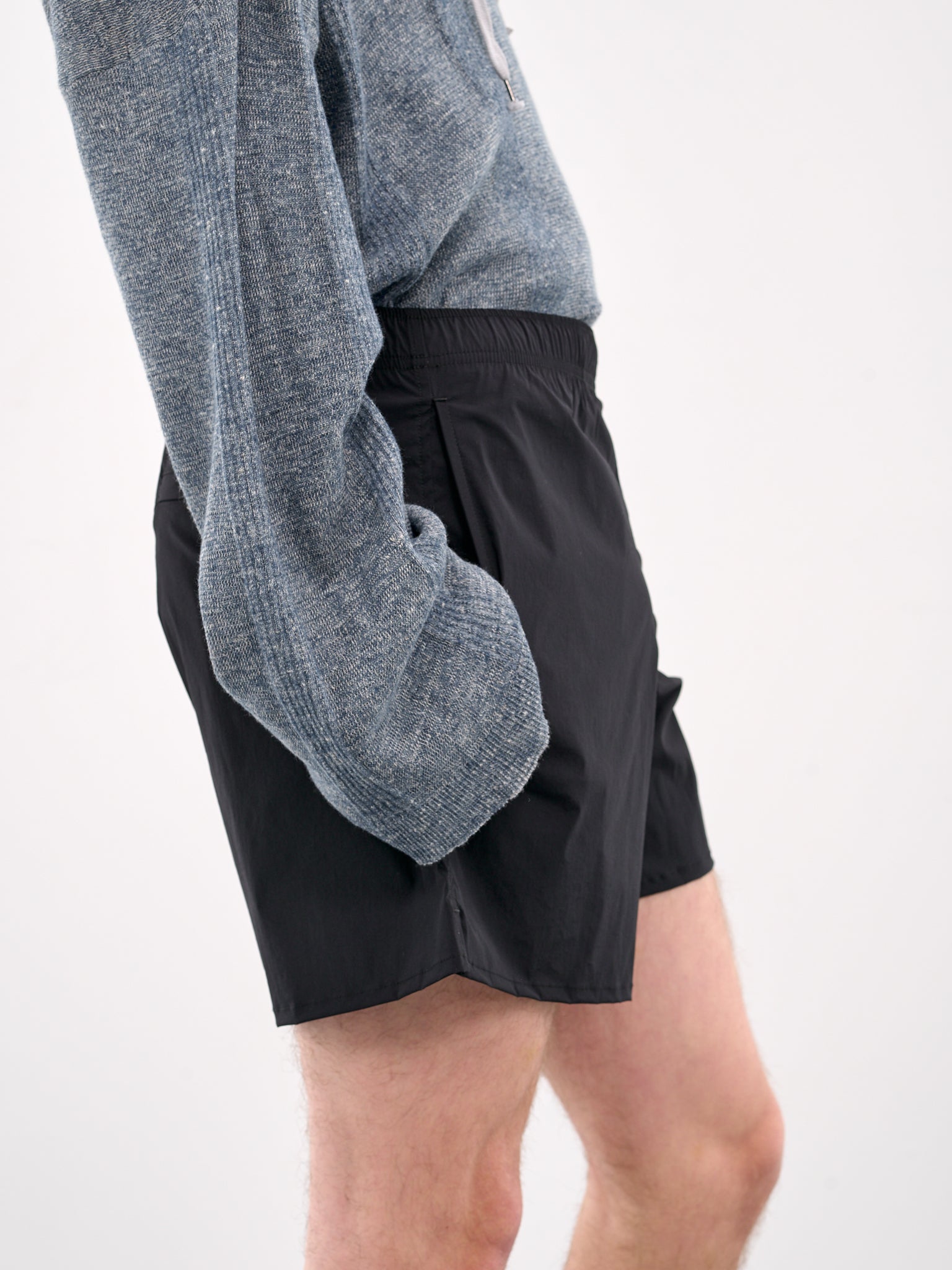 Elasticated Logo Shorts (J47SP0108-J20006-BLACK)