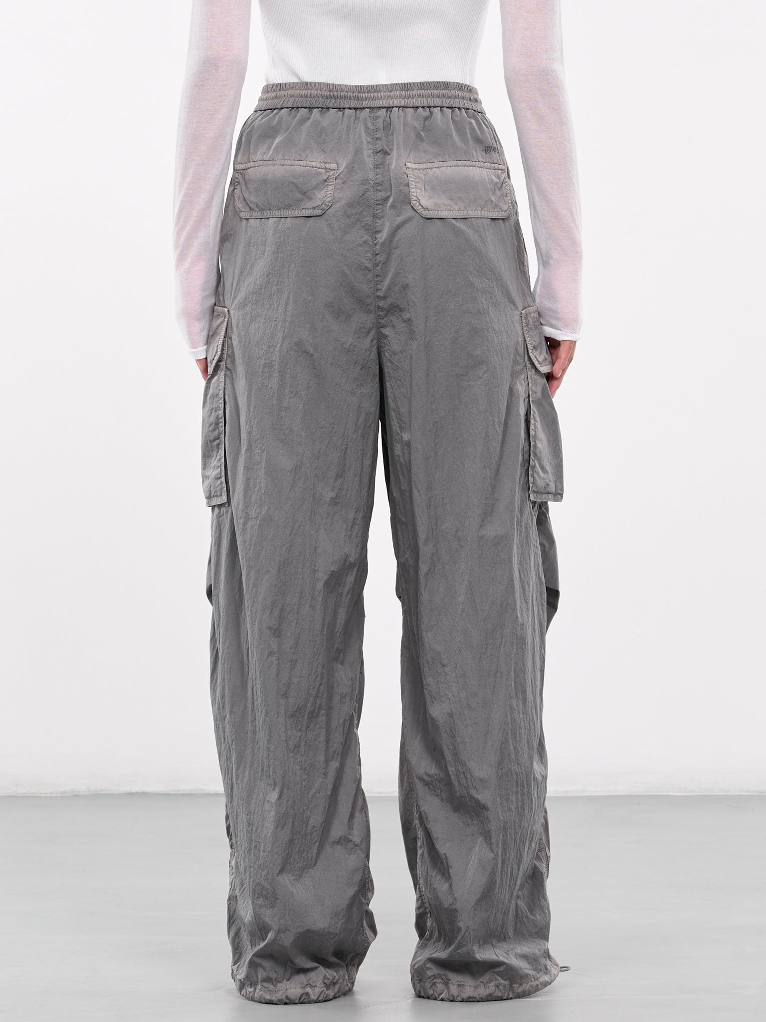 Nylon Cargo Pants (JW4721W03-GREY)