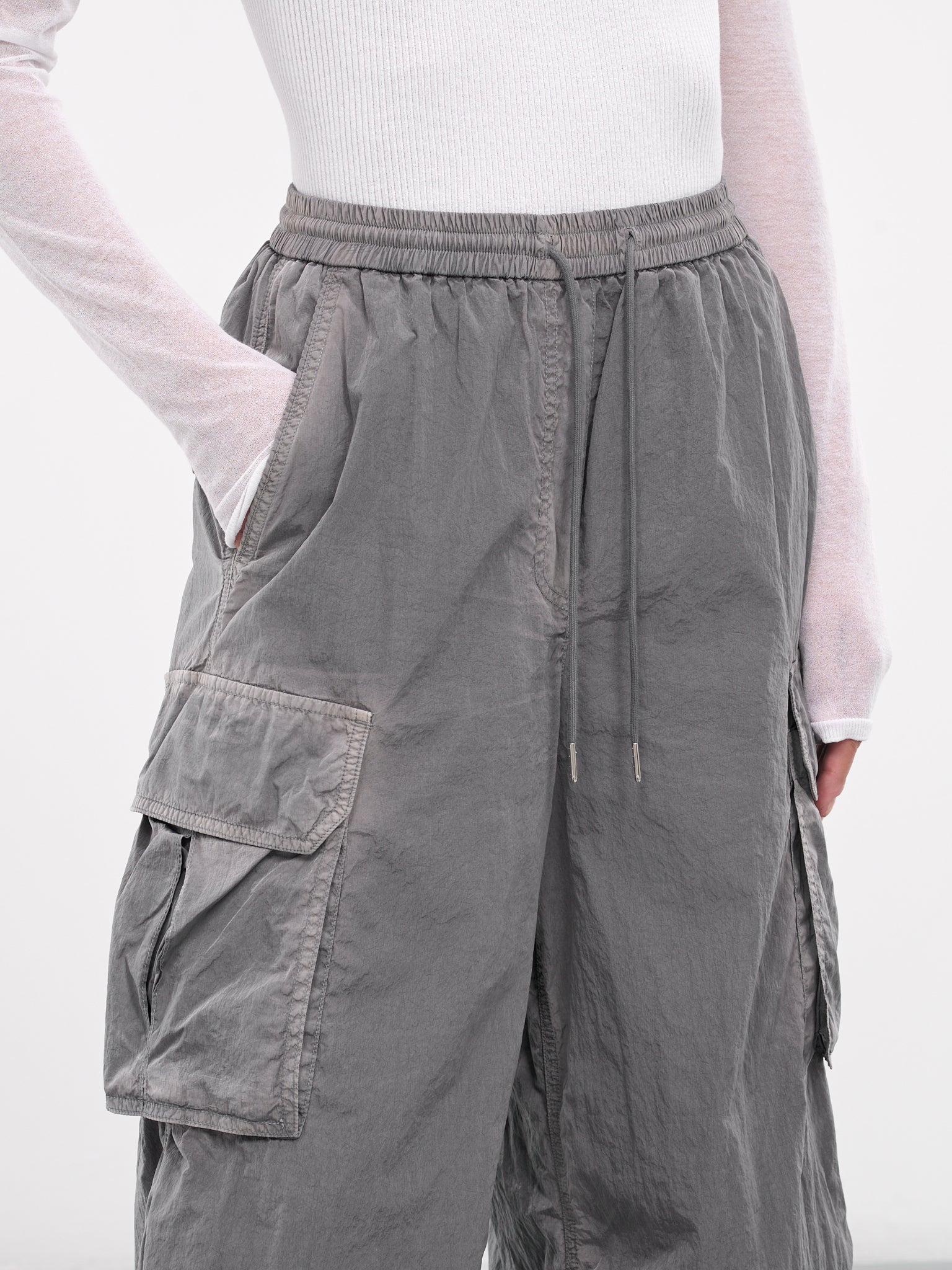 Nylon Cargo Pants (JW4721W03-GREY)