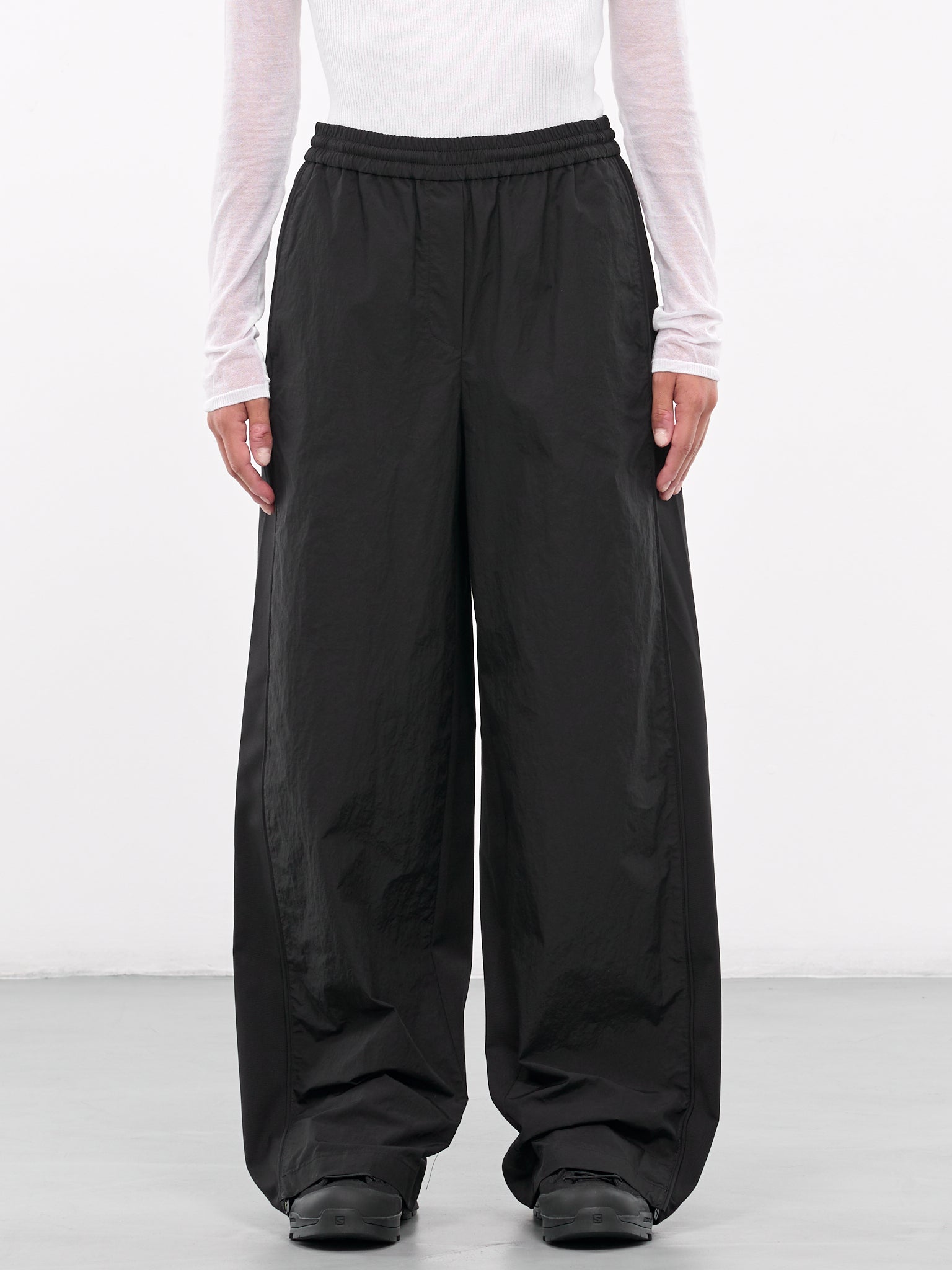 Elasticated Trousers (JW4821W04-BLACK)