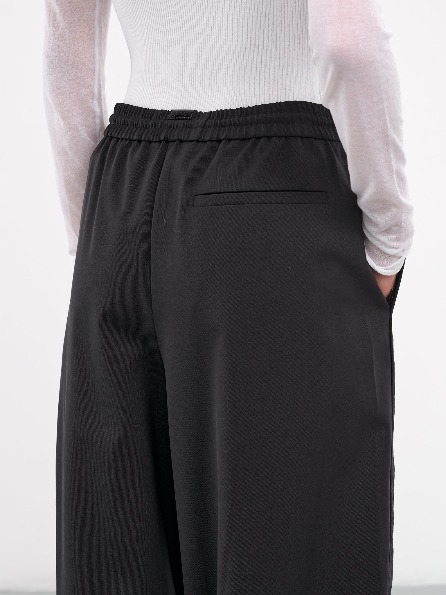 Elasticated Trousers (JW4821W04-BLACK)