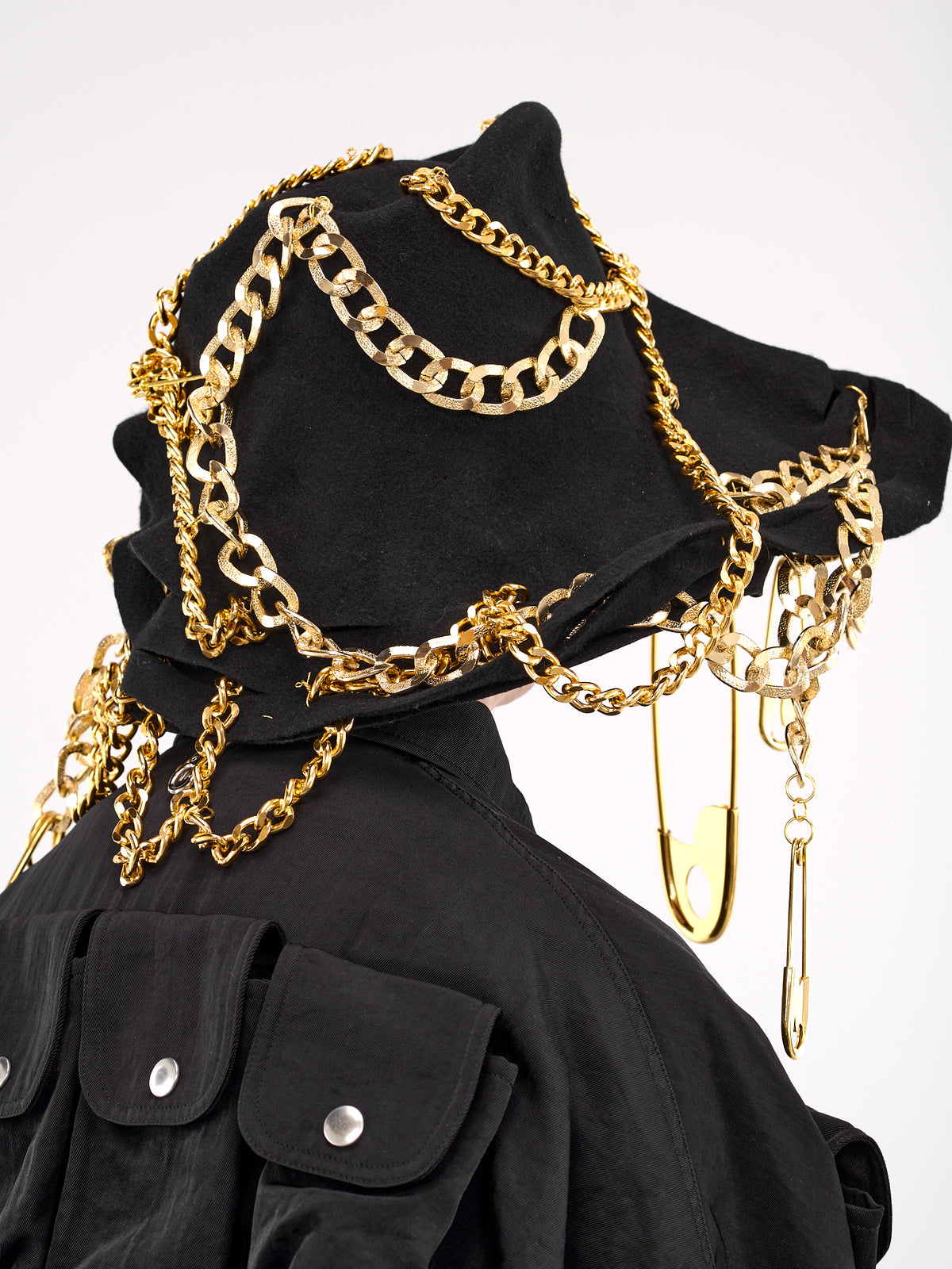 Safety Pin Chain Embellished Hat (KL968-BLACK)