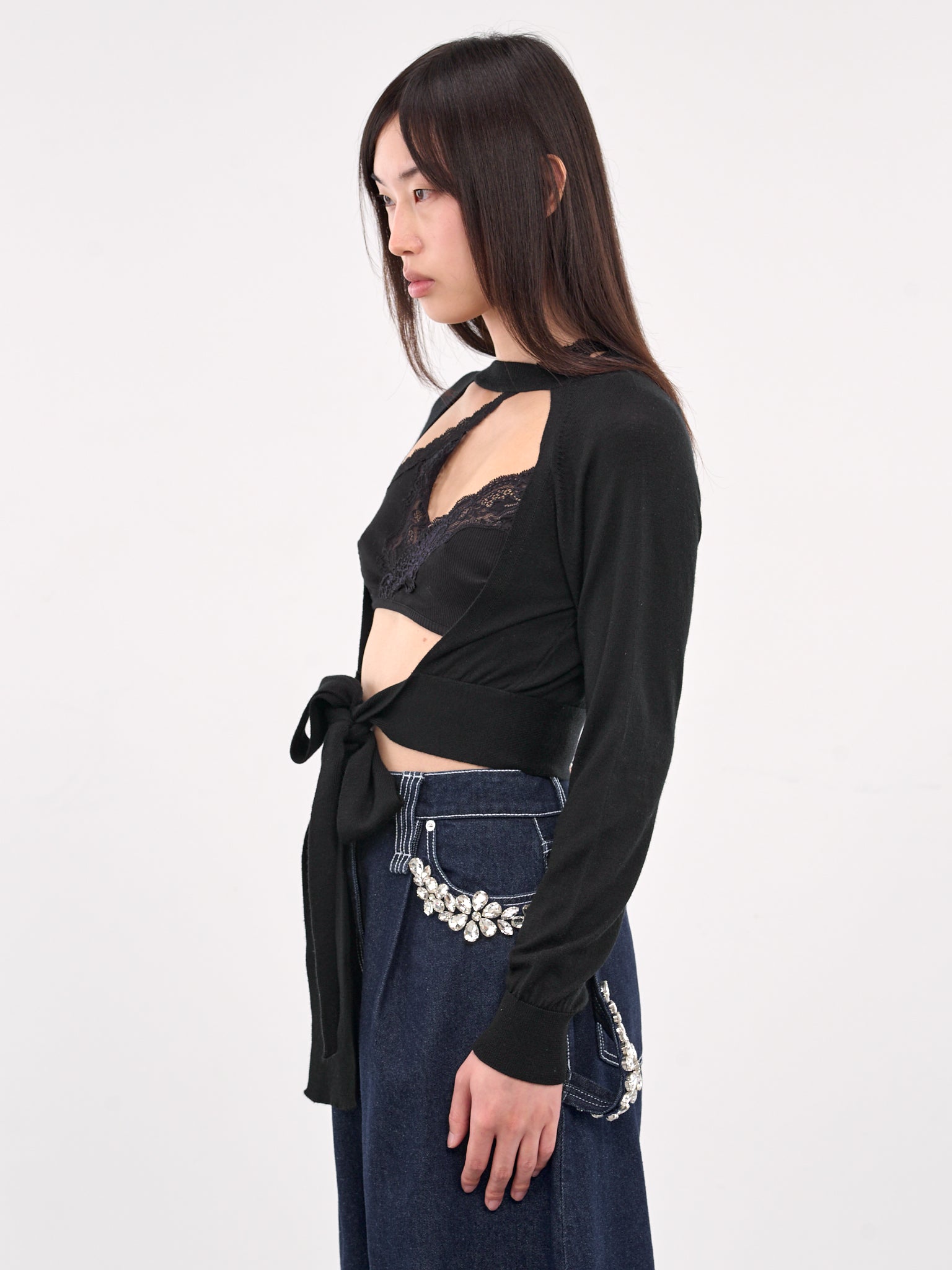 Cut-Out Window Sweater (KMK20-0647-BLACK)