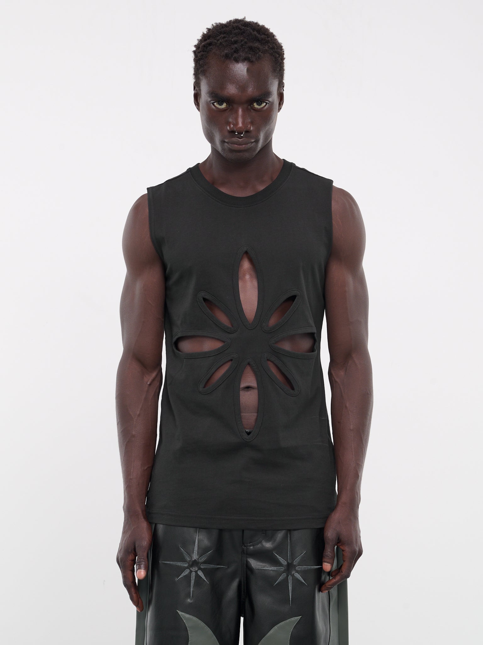 Origami Cut-Out Sleeveless Tee (KUS4ST01KR-C5001-BLACK)