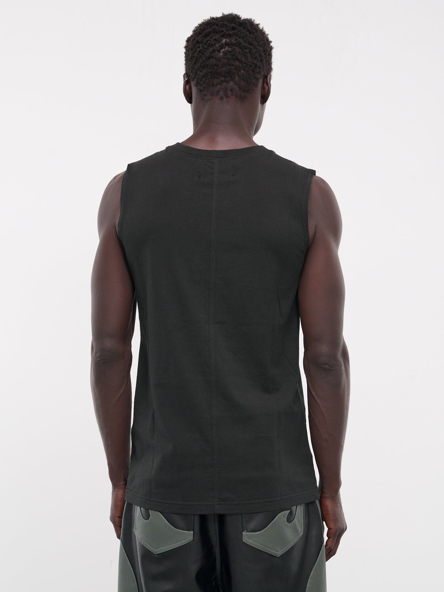 Origami Cut-Out Sleeveless Tee (KUS4ST01KR-C5001-BLACK)