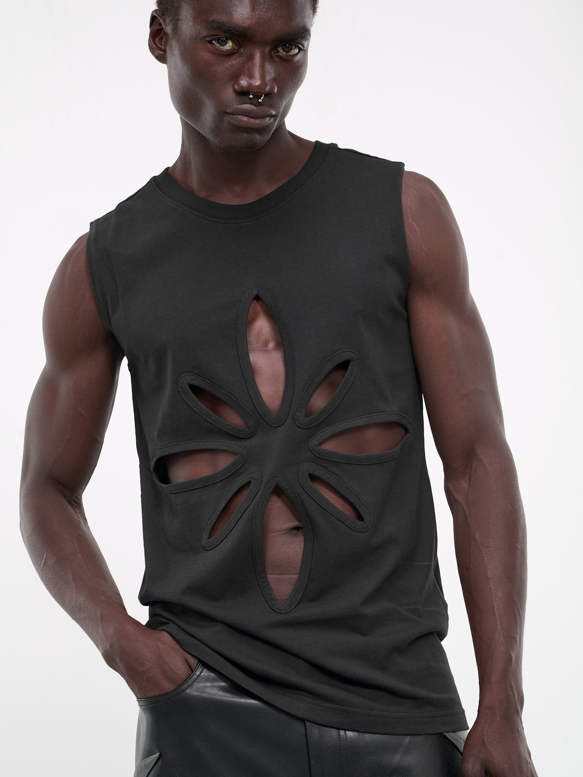 Origami Cut-Out Sleeveless Tee (KUS4ST01KR-C5001-BLACK)