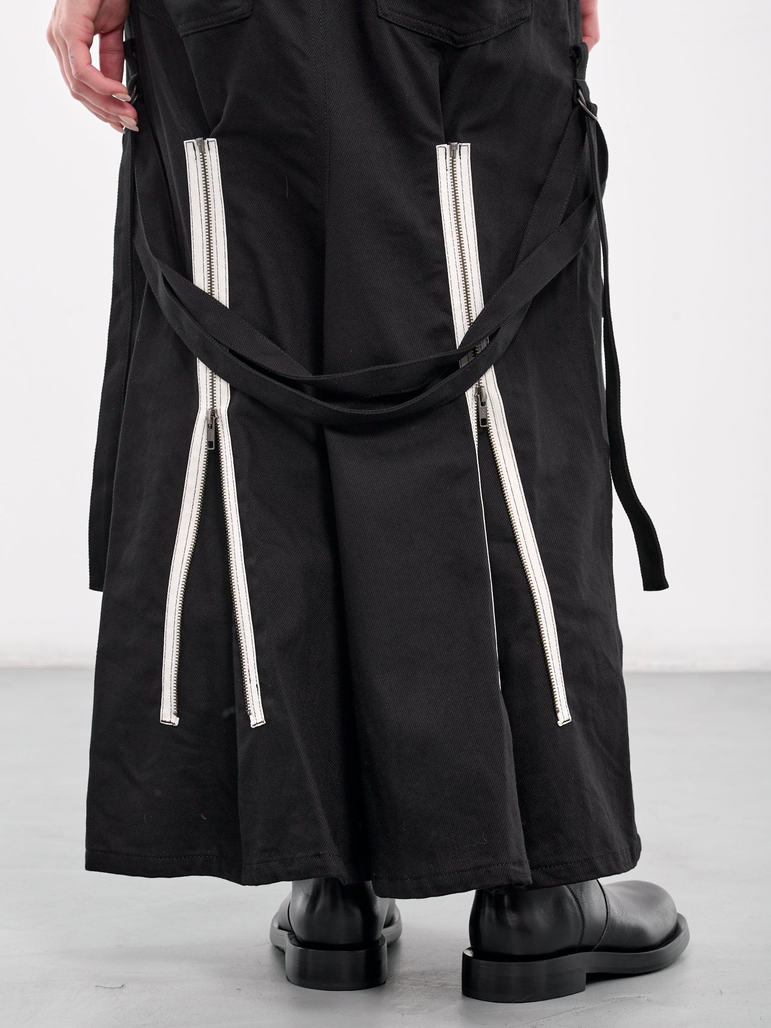 Strap Detail Skirt (LO-S12-010-BLACK)