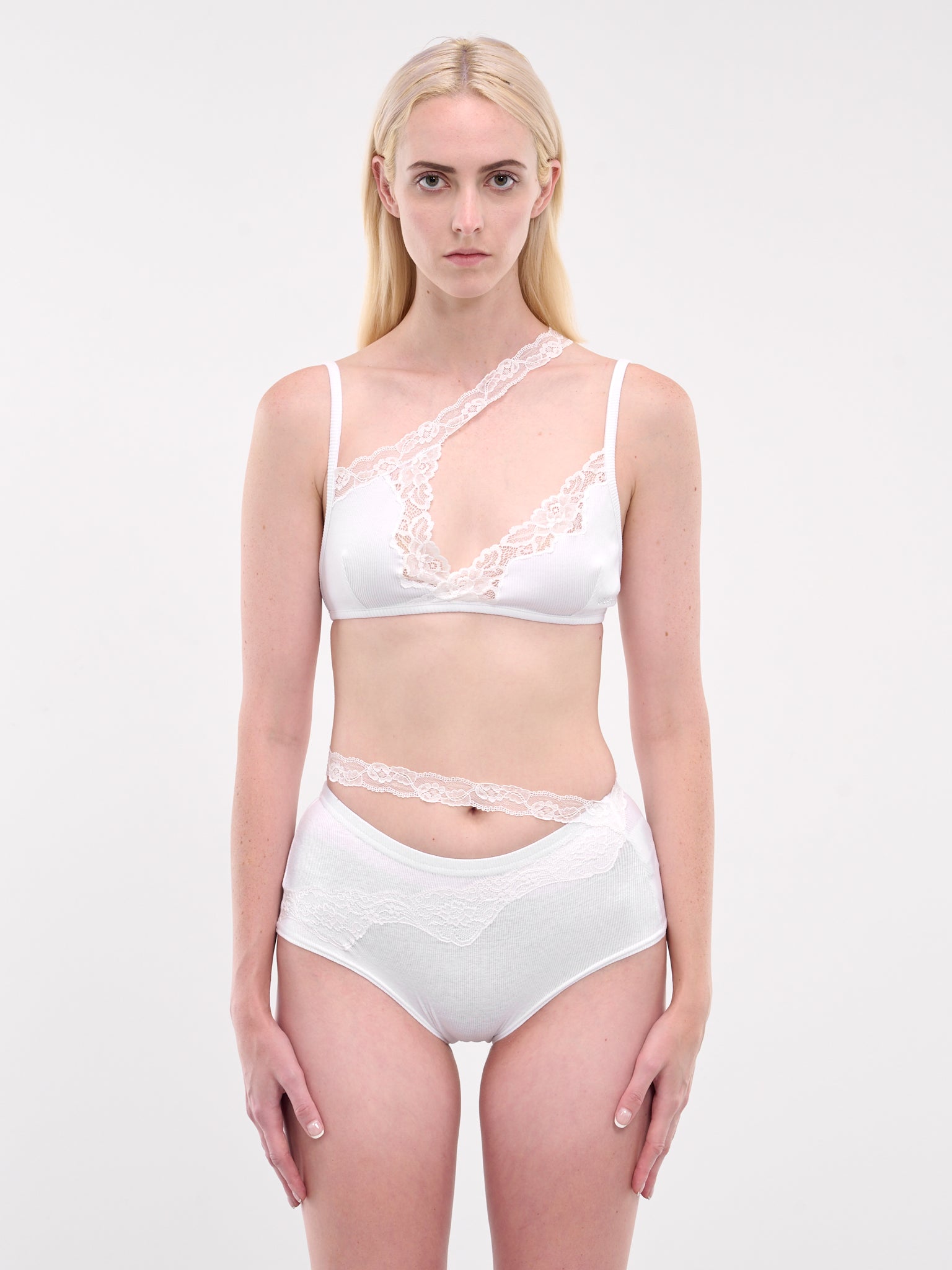 Asymmetric Lace Trim Bra (LV-UND002-WHITE)