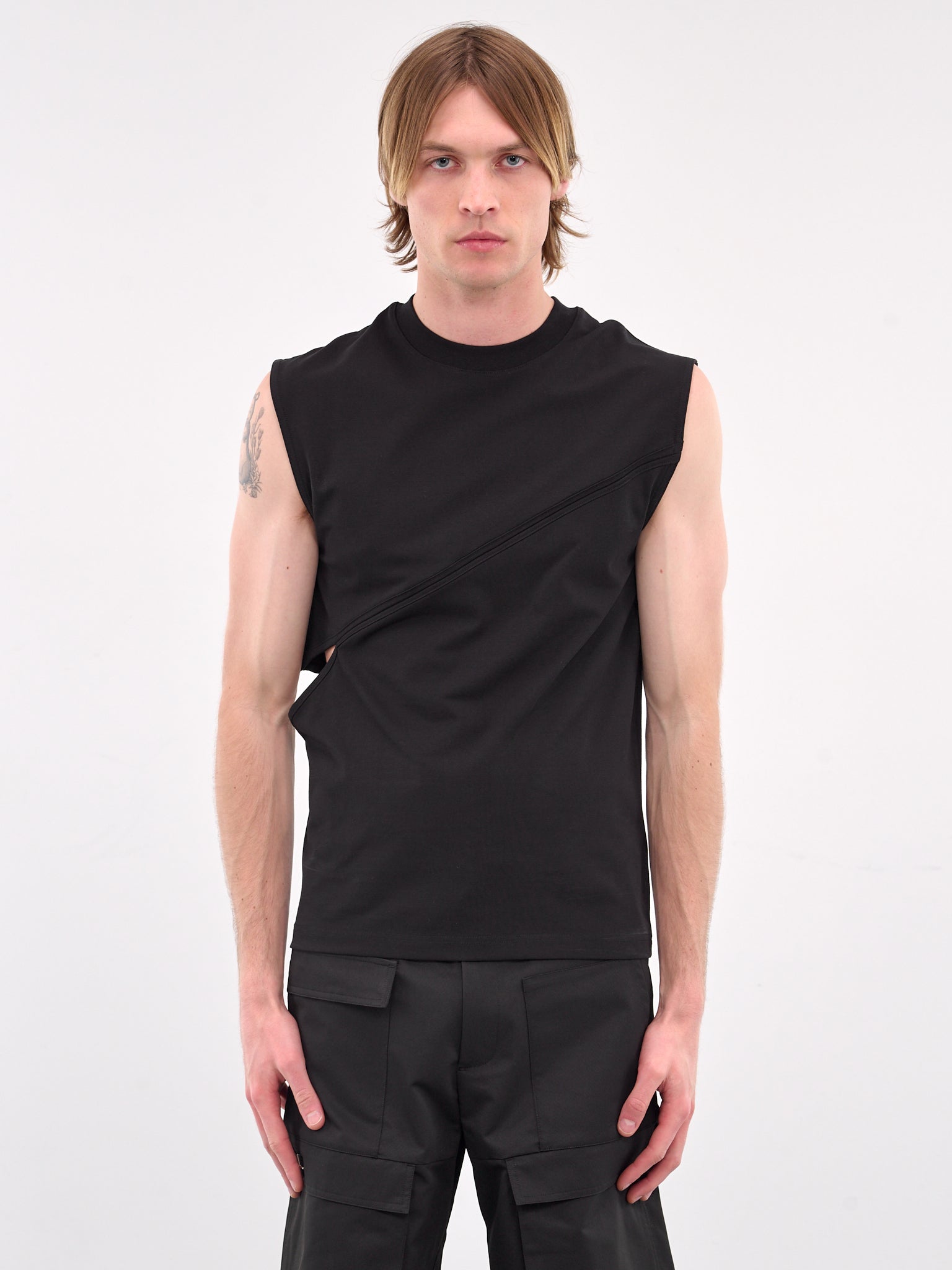 Bias Slit Tank (M-09-136-BLACK)