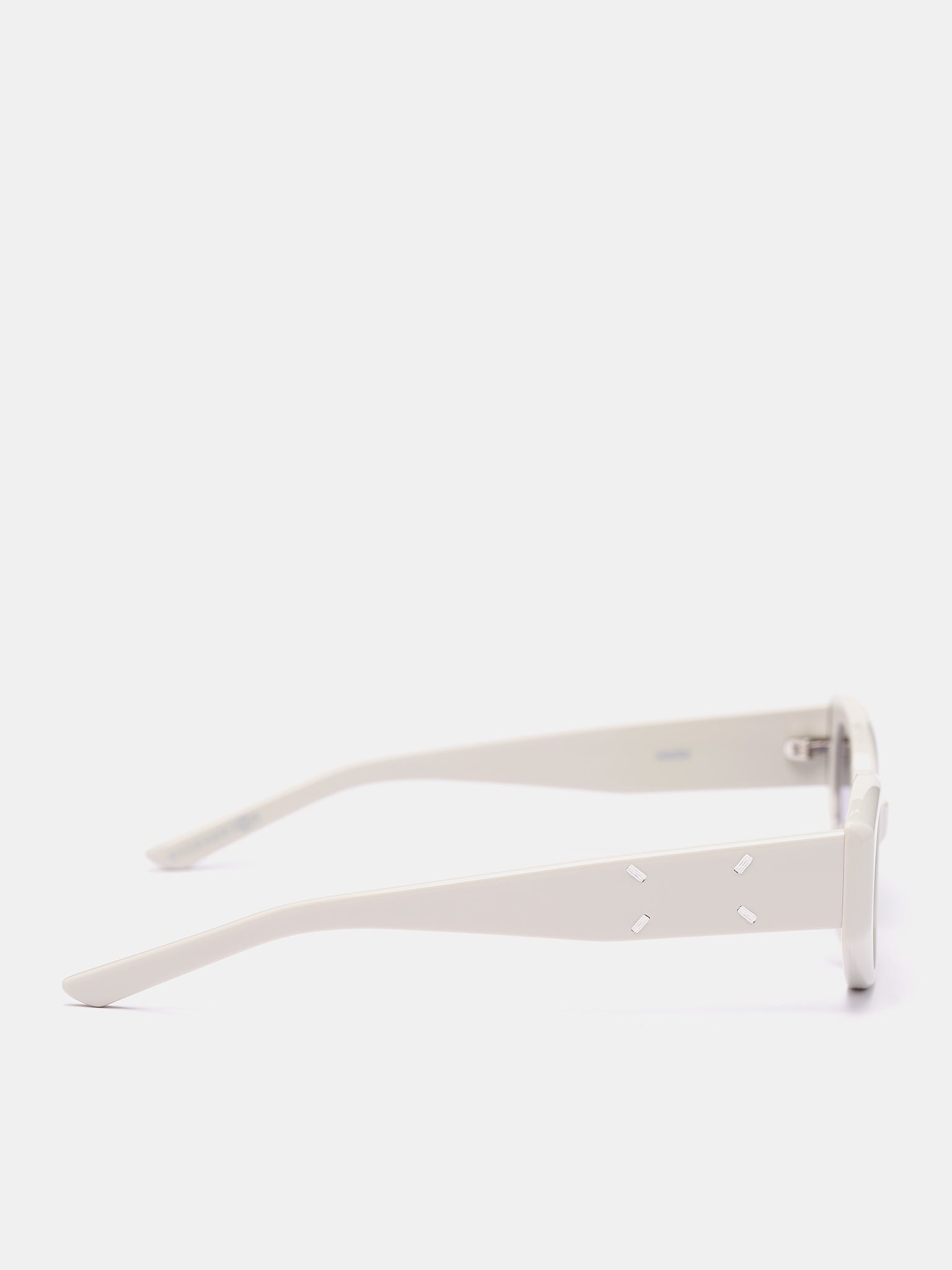 Margiela Geometric MM205 Sunglasses (MM205-G12-OFF-WHITE-BLACK)