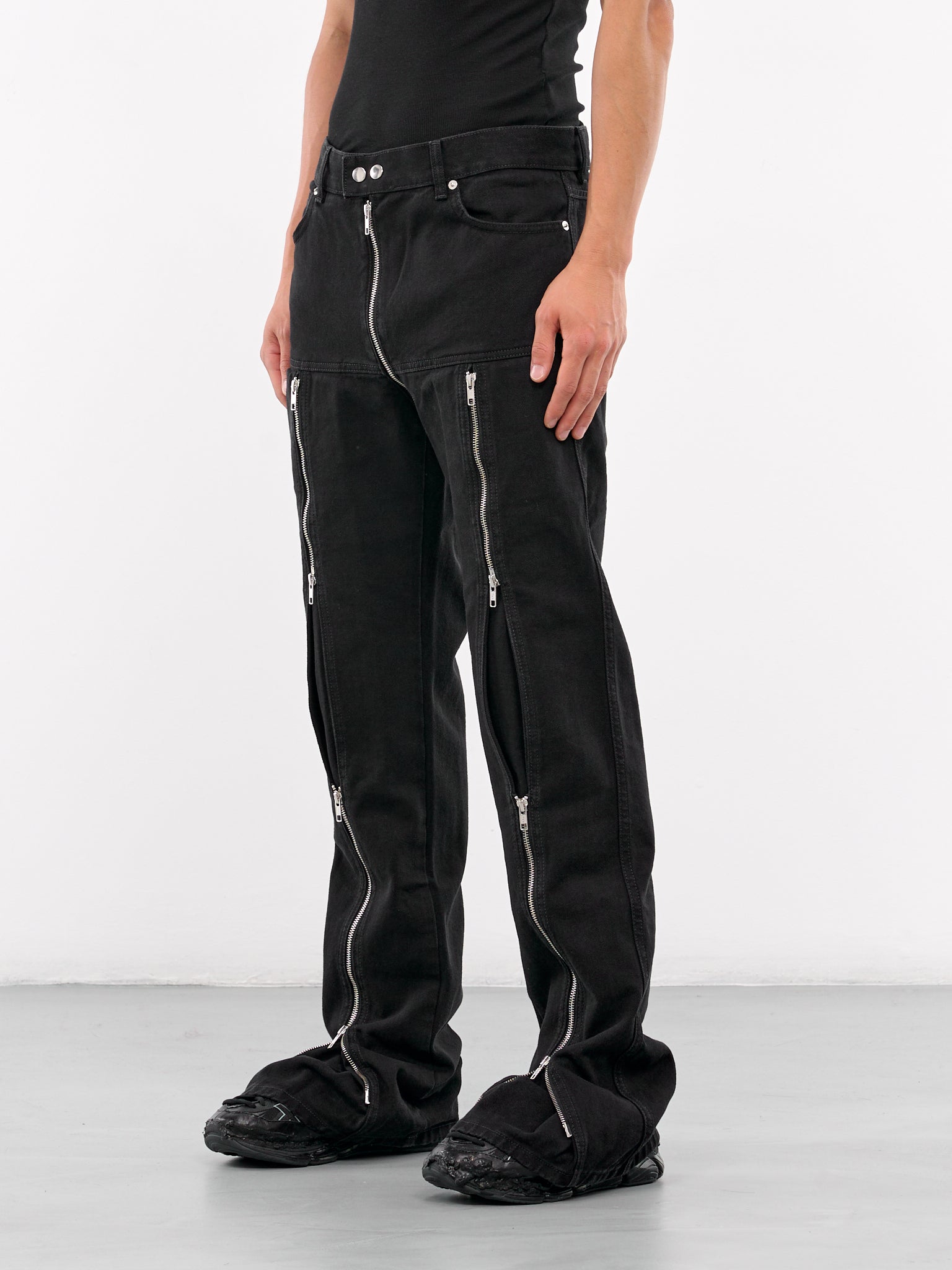 Zipped Riot Jeans (MP081D-WD-BLACK-RINSE)