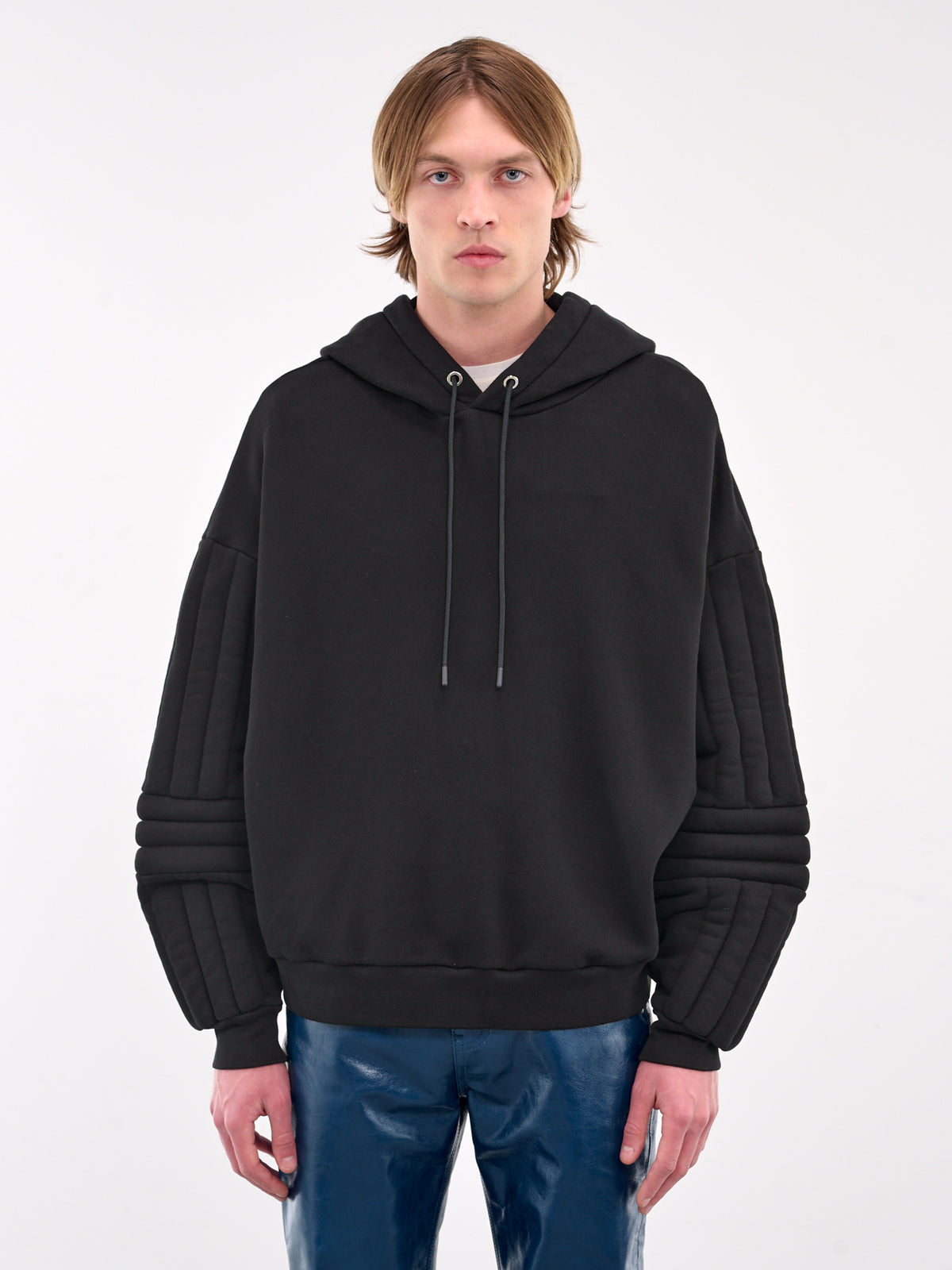 Padded Sleeve Hoodie (MP24KTF2-SS1057-BLACK)