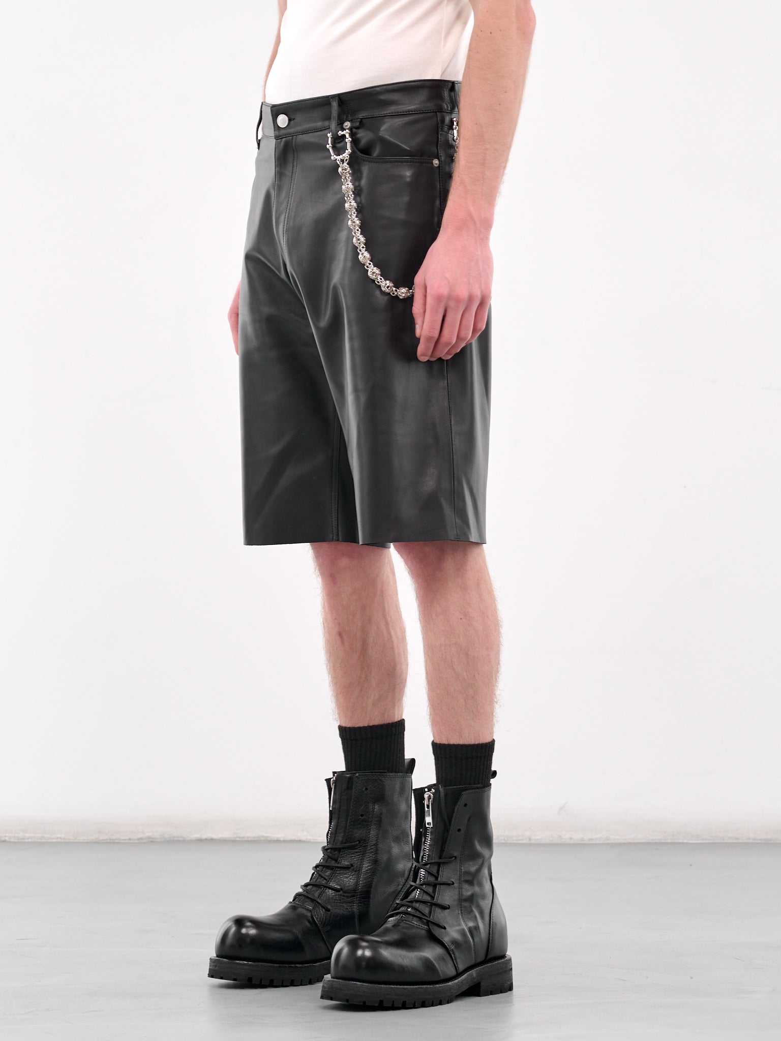 Leather Shorts (MP24LBBF-JE2060-BLACK)