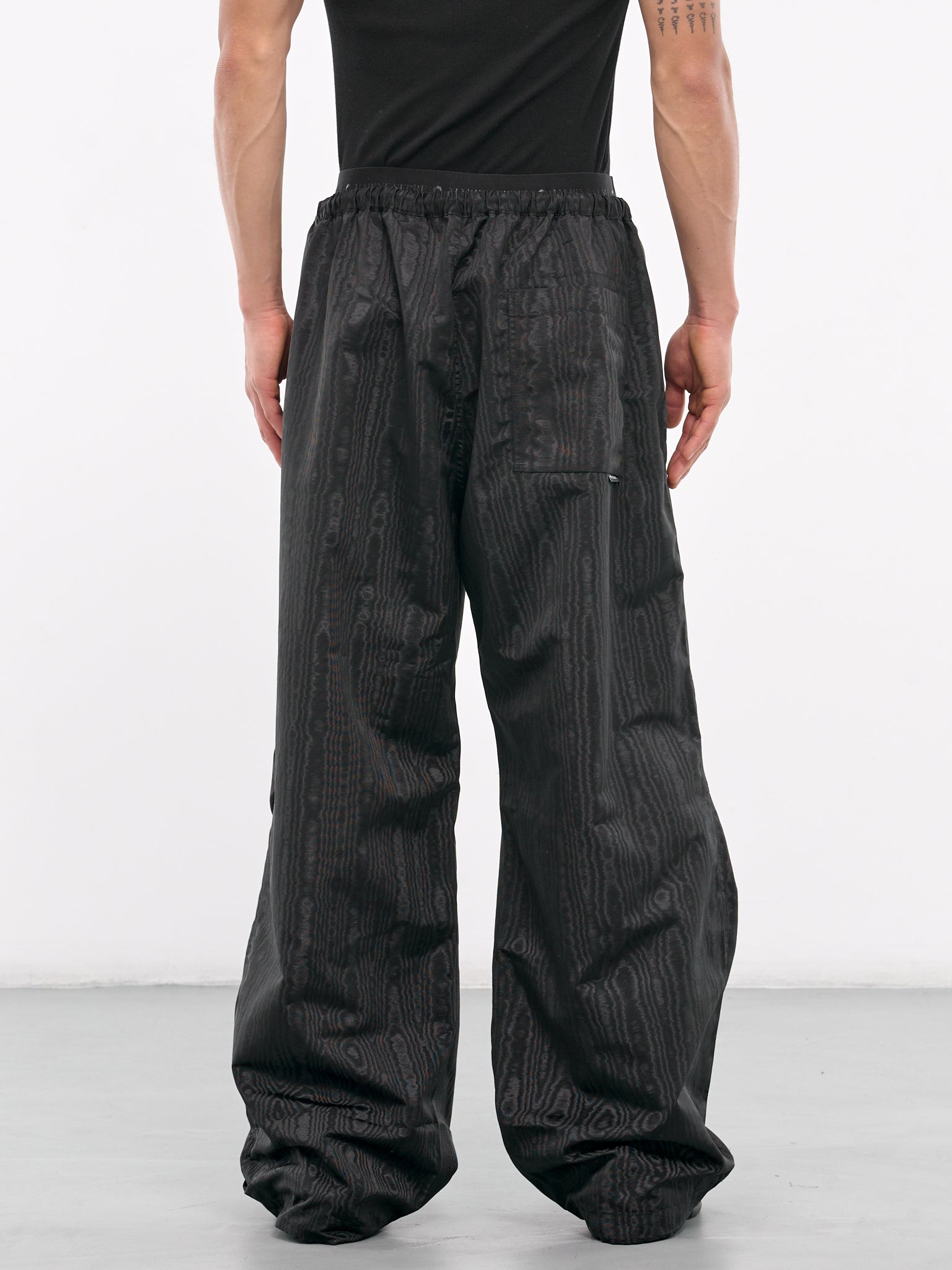 Recycled Moire Parachute Pants (MPA057A-CWOV0001-BLACK)