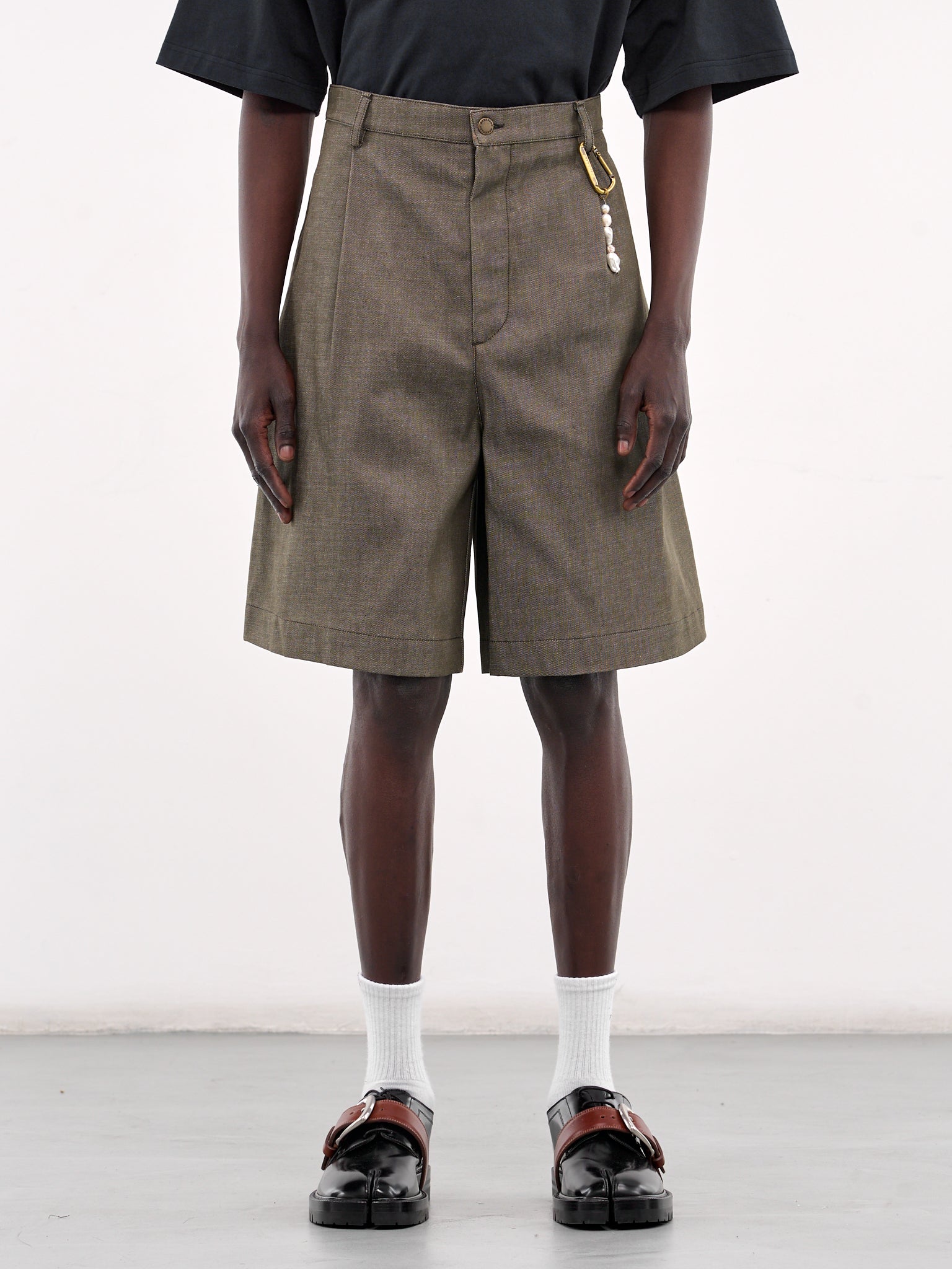 Danny Wide Leg Shorts (MTR25-FAC84-MILITARY-GREEN)