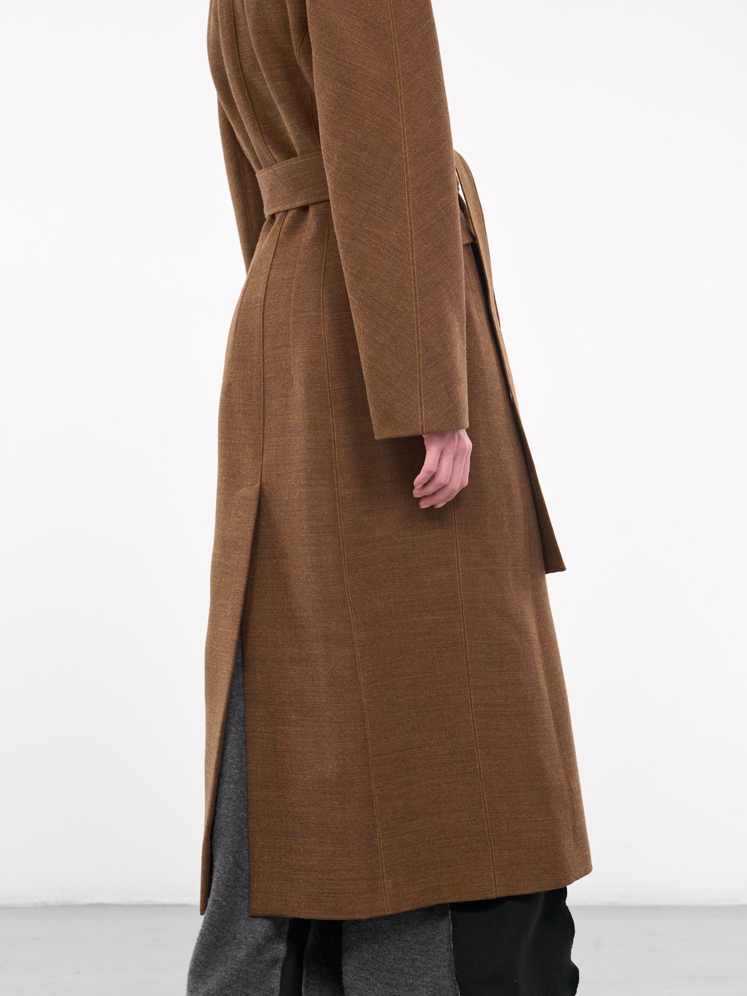 Round-Shouldered Coat (OUT2-EMPERADOR)