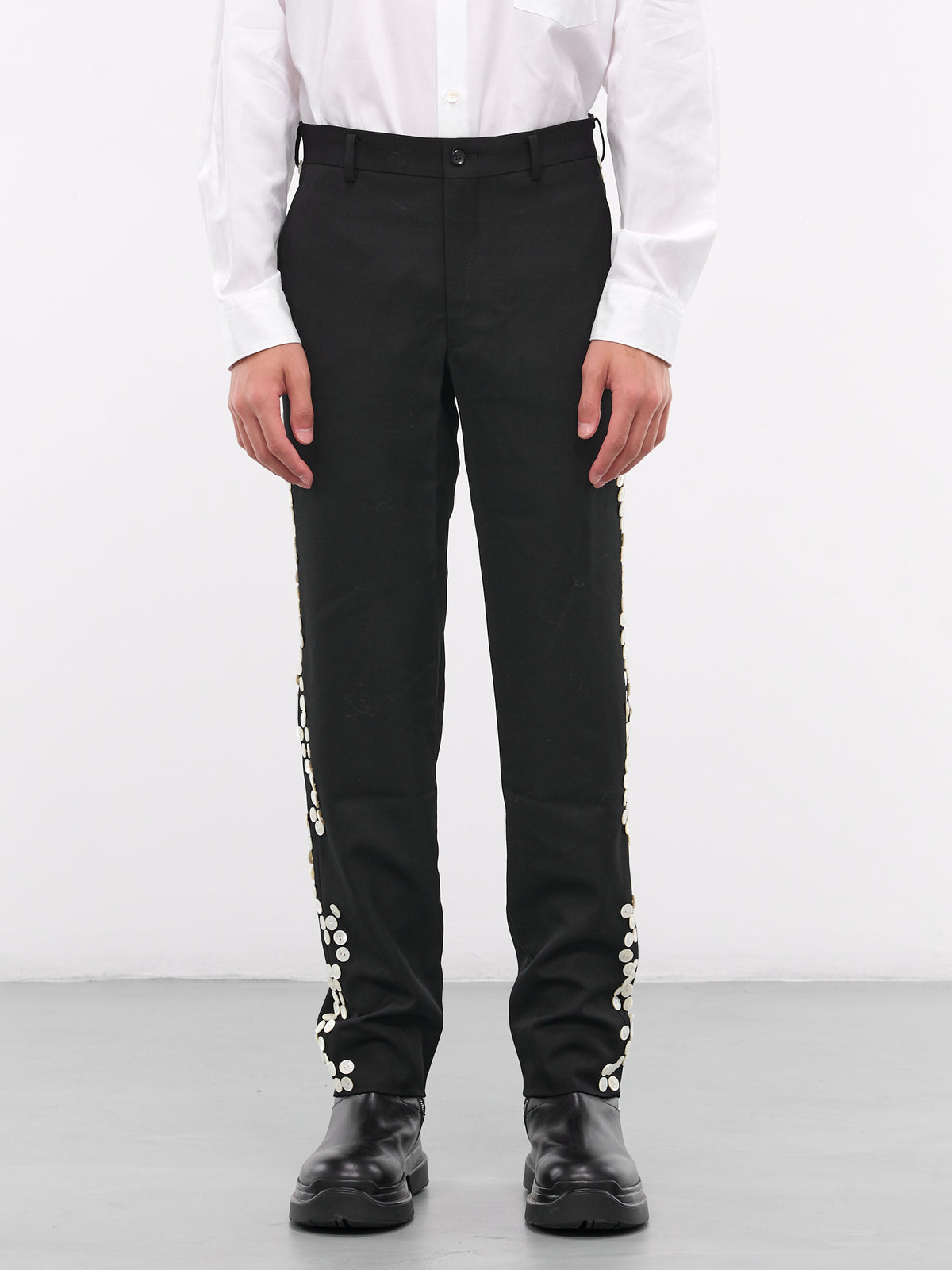 Button Embellished Trousers (PN-P020-051-BLACK)