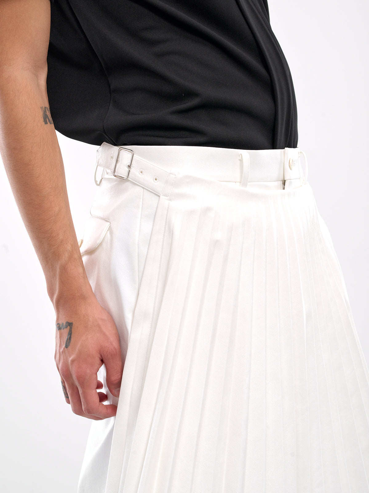 Hybrid Skirt Shorts (PN-P049-051-WHITE)