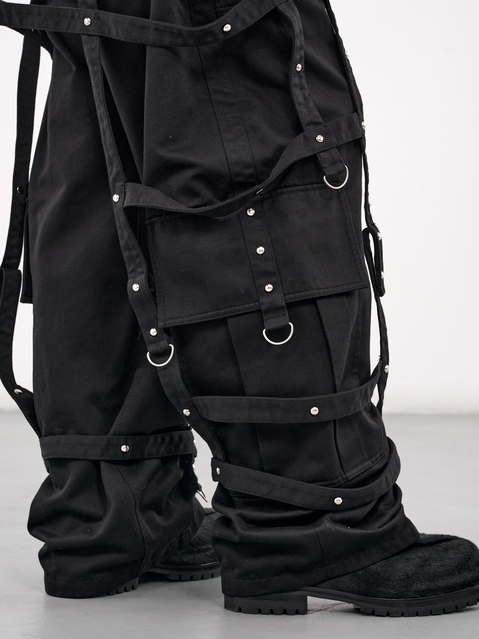 Strapped Cargo Trousers (PT0-25-246-BLACK)