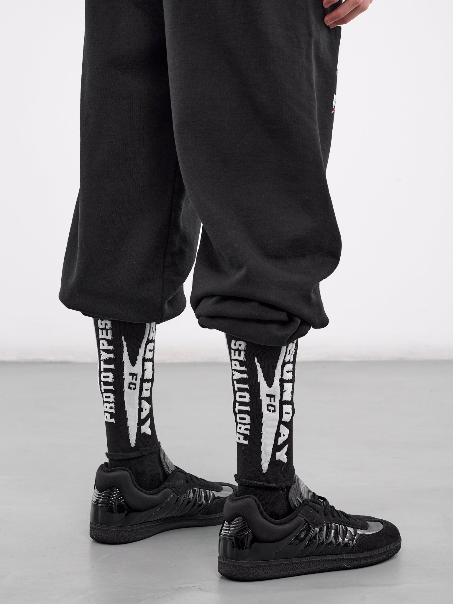 Stirrup Sweatpants (PT06JE04USB-BLACK)