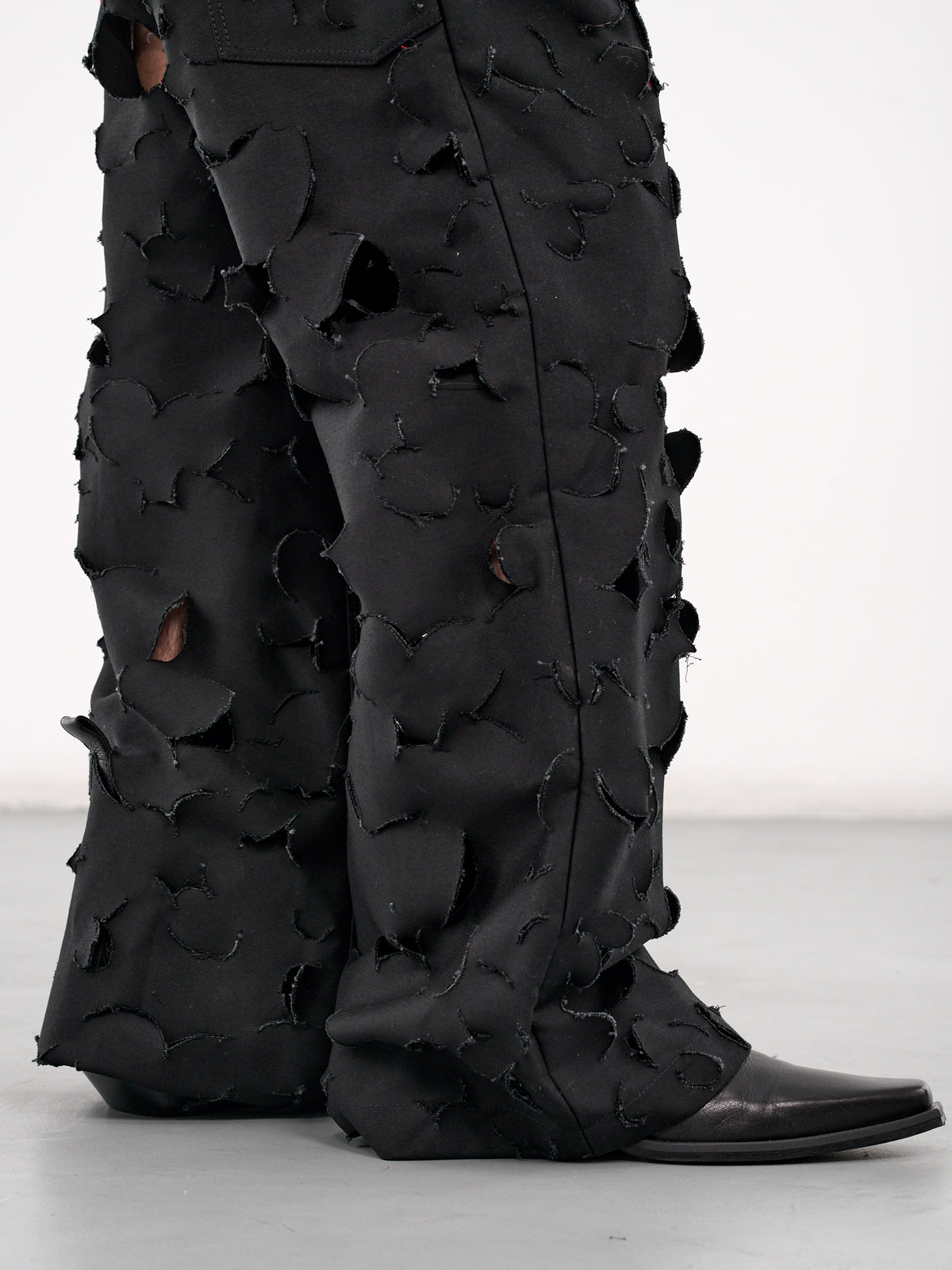 Laser Cut Trousers (PUMU0287S0-USR012-BLACK)