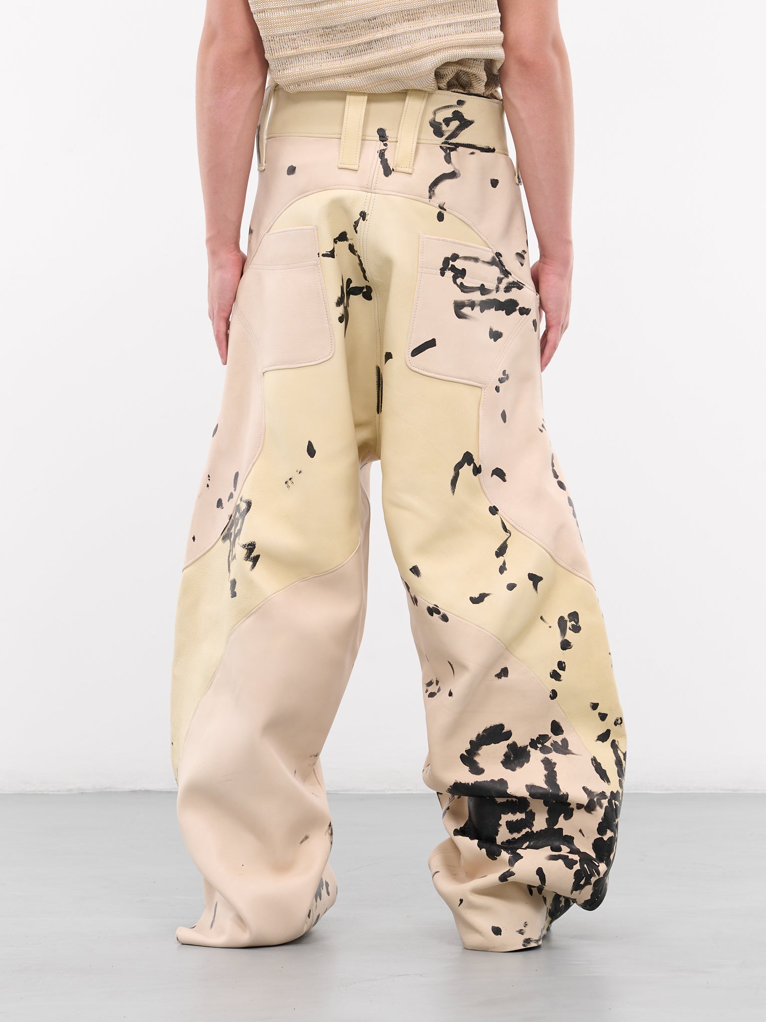 Reversed Tubey Pants (REVERSED-WHITE-BLACK)